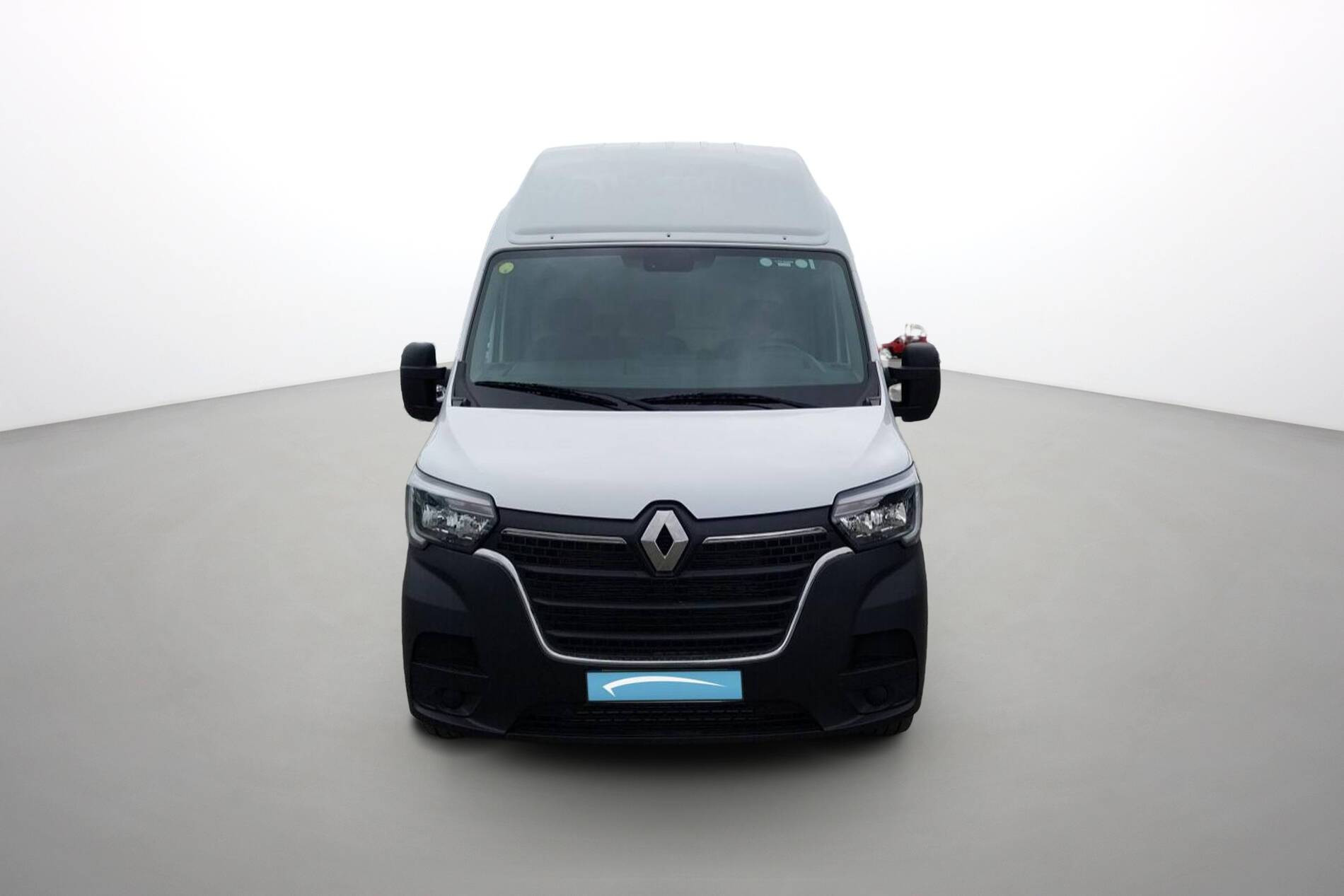 Vente en ligne Renault Master Fourgon MASTER FGN TRAC F3500 L3H3 BLUE DCI 135 au prix de 29 990 €