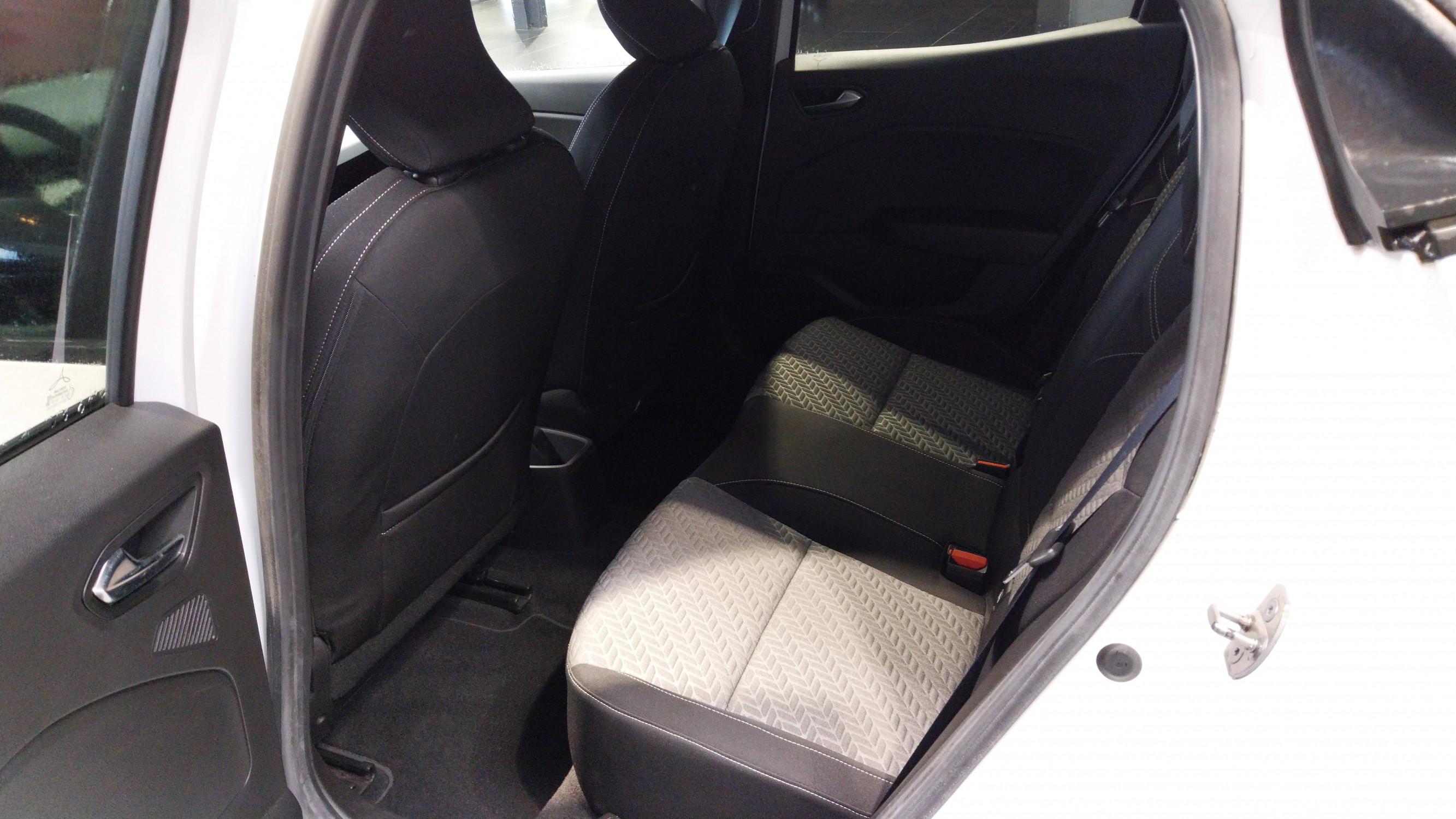 Vente en ligne Renault Clio 5 Clio SCe 65 au prix de 12 990 €