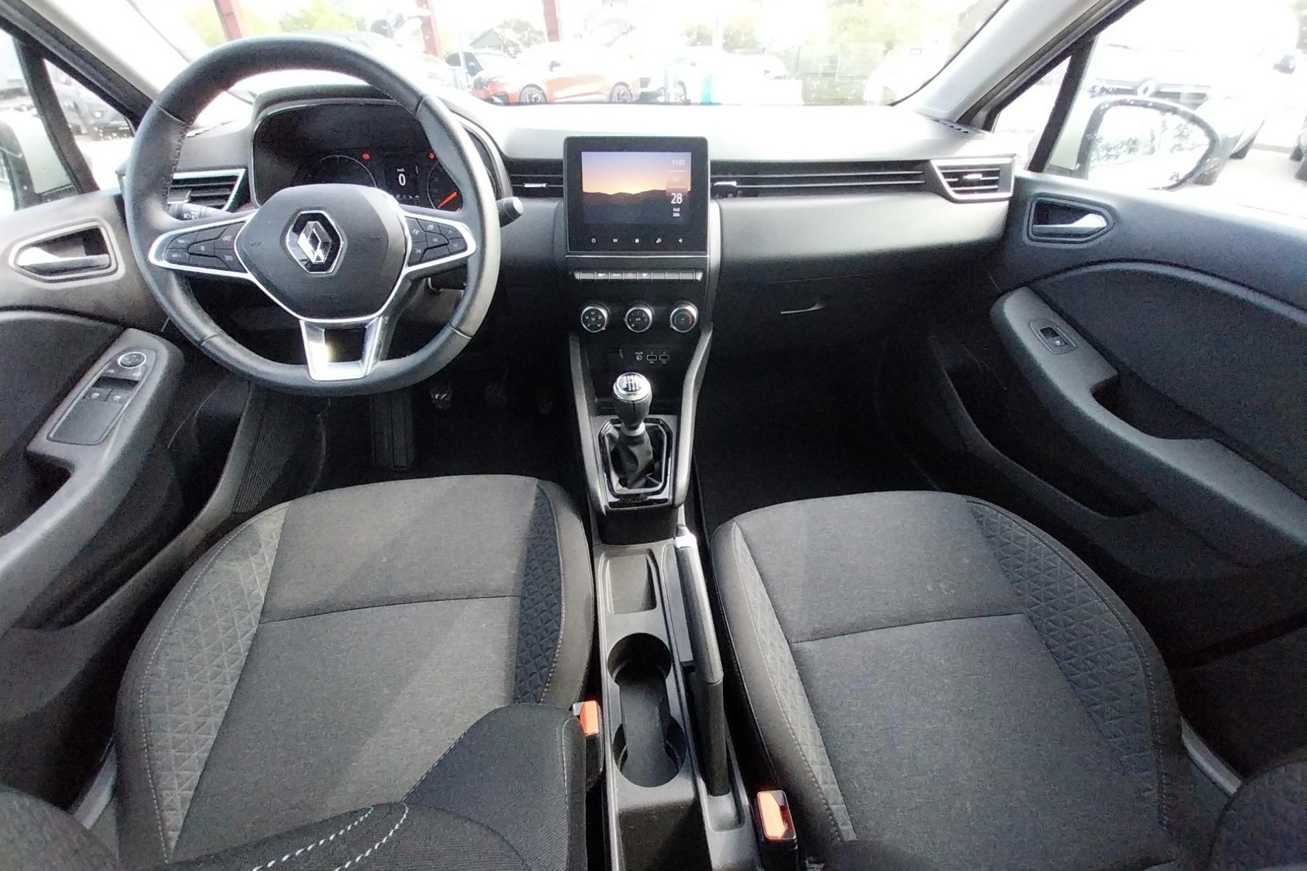 Vente en ligne Renault Clio 5 Clio TCe 90 - 21N au prix de 13 990 €