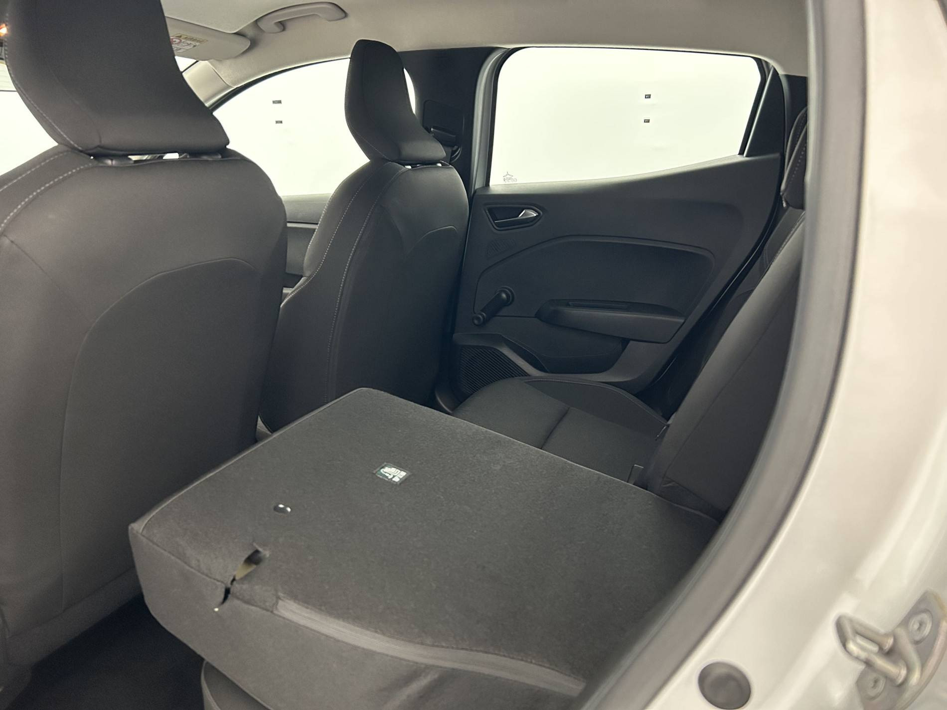 Vente en ligne Renault Clio 5 Clio TCe 90 au prix de 13 990 €