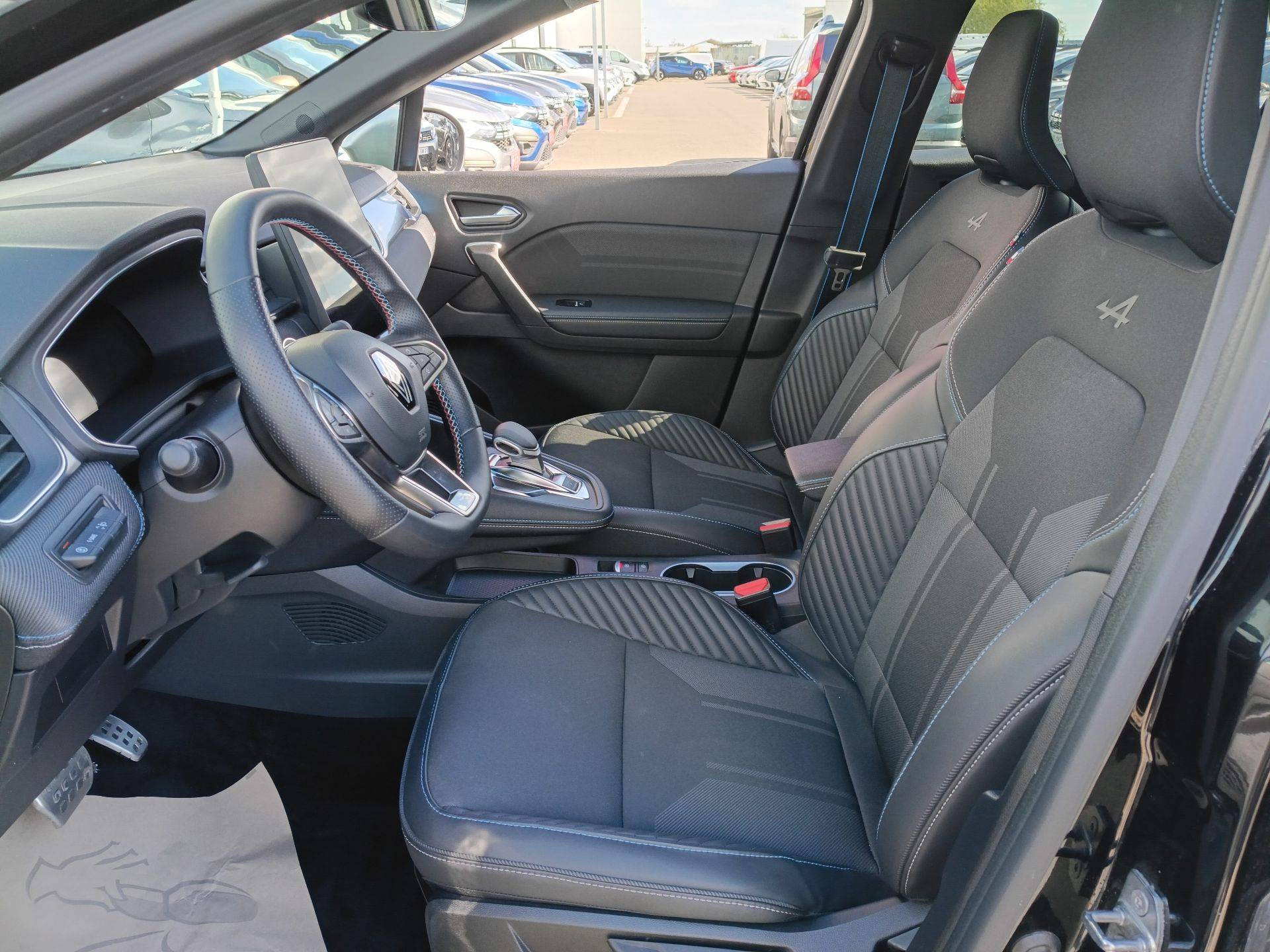 Vente en ligne Renault Captur  E-Tech full hybrid 145 ch au prix de 27 990 €