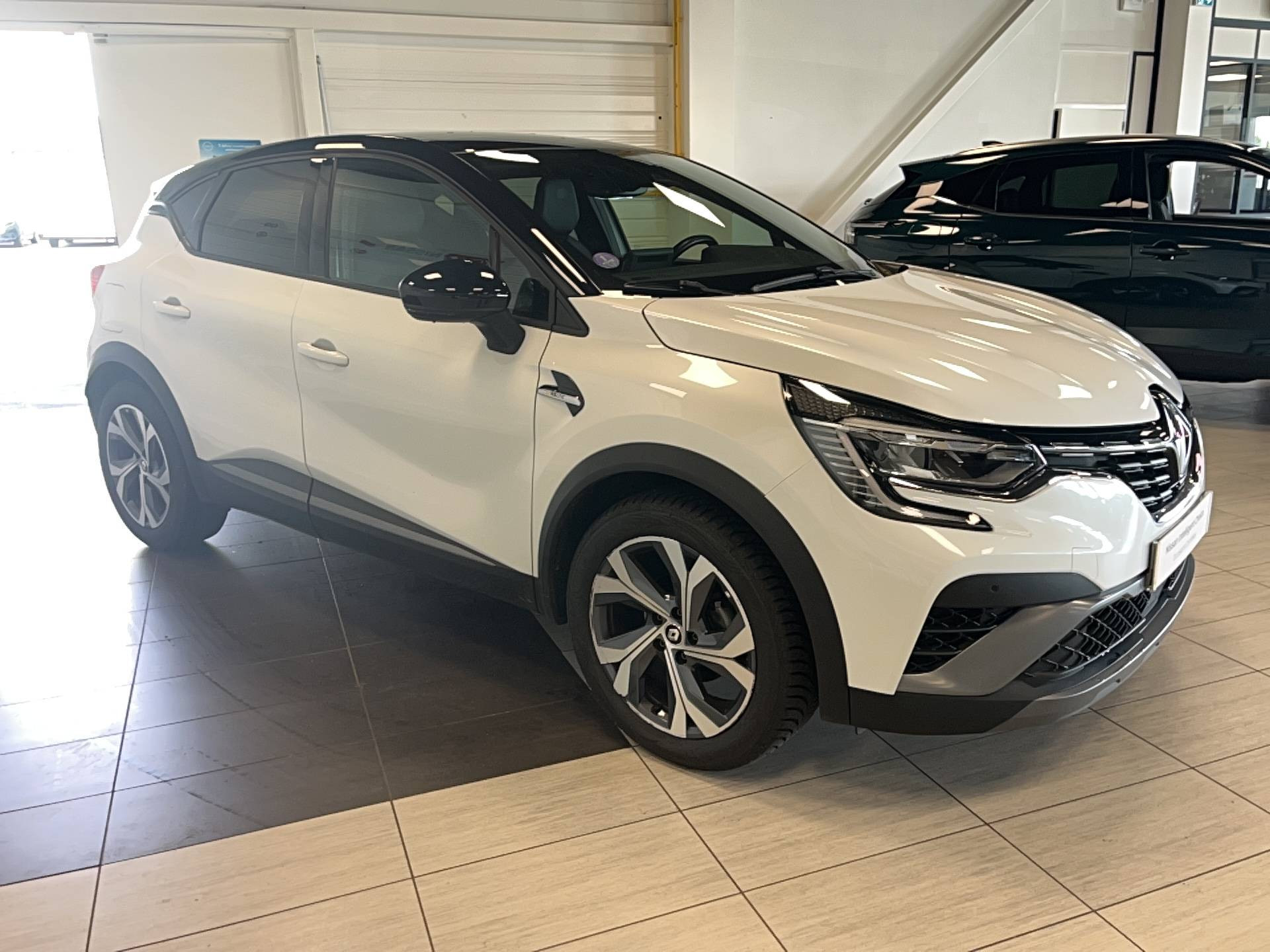 Vente en ligne Renault Captur  mild hybrid 160 EDC au prix de 19 900 €