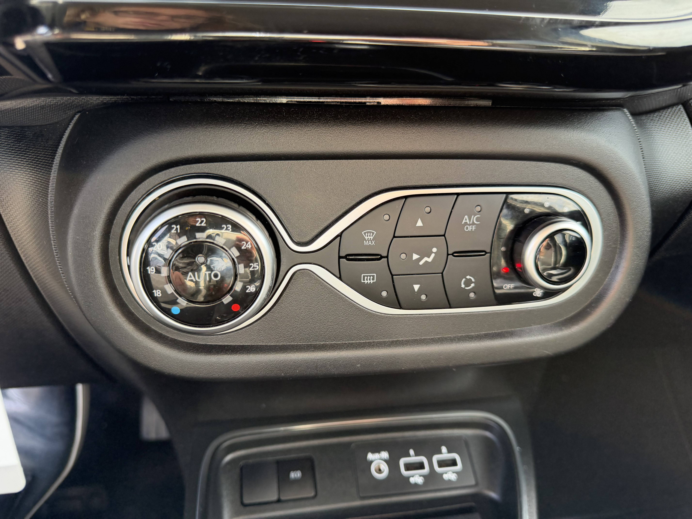 Vente en ligne Renault Twingo Electrique Twingo III E-Tech au prix de 11 990 €