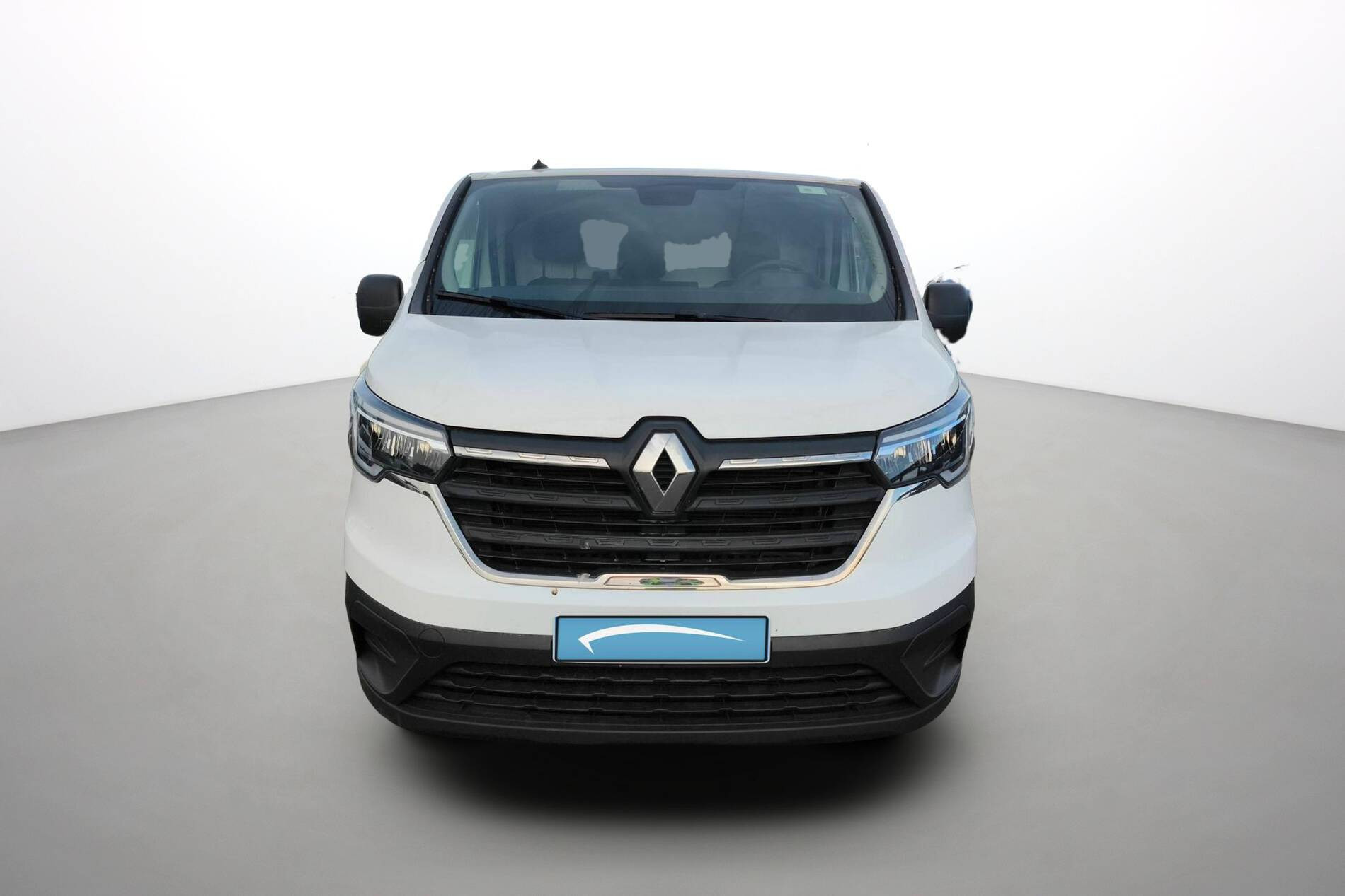 Vente en ligne Renault Trafic 3 Fourgon TRAFIC FGN L2H1 3000 KG BLUE DCI 130 au prix de 23 990 €