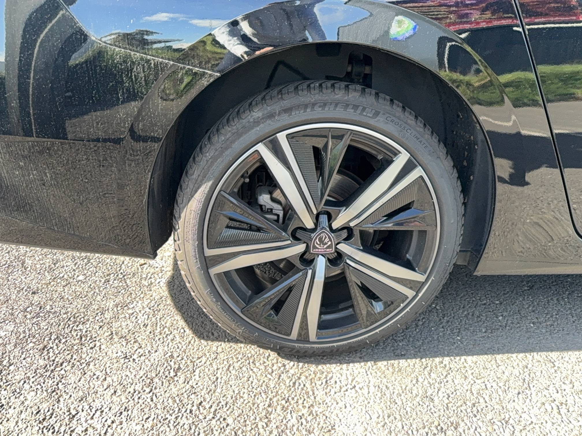 Vente en ligne Peugeot 308 SW  BlueHDi 130ch S&S EAT8 au prix de 17 490 €