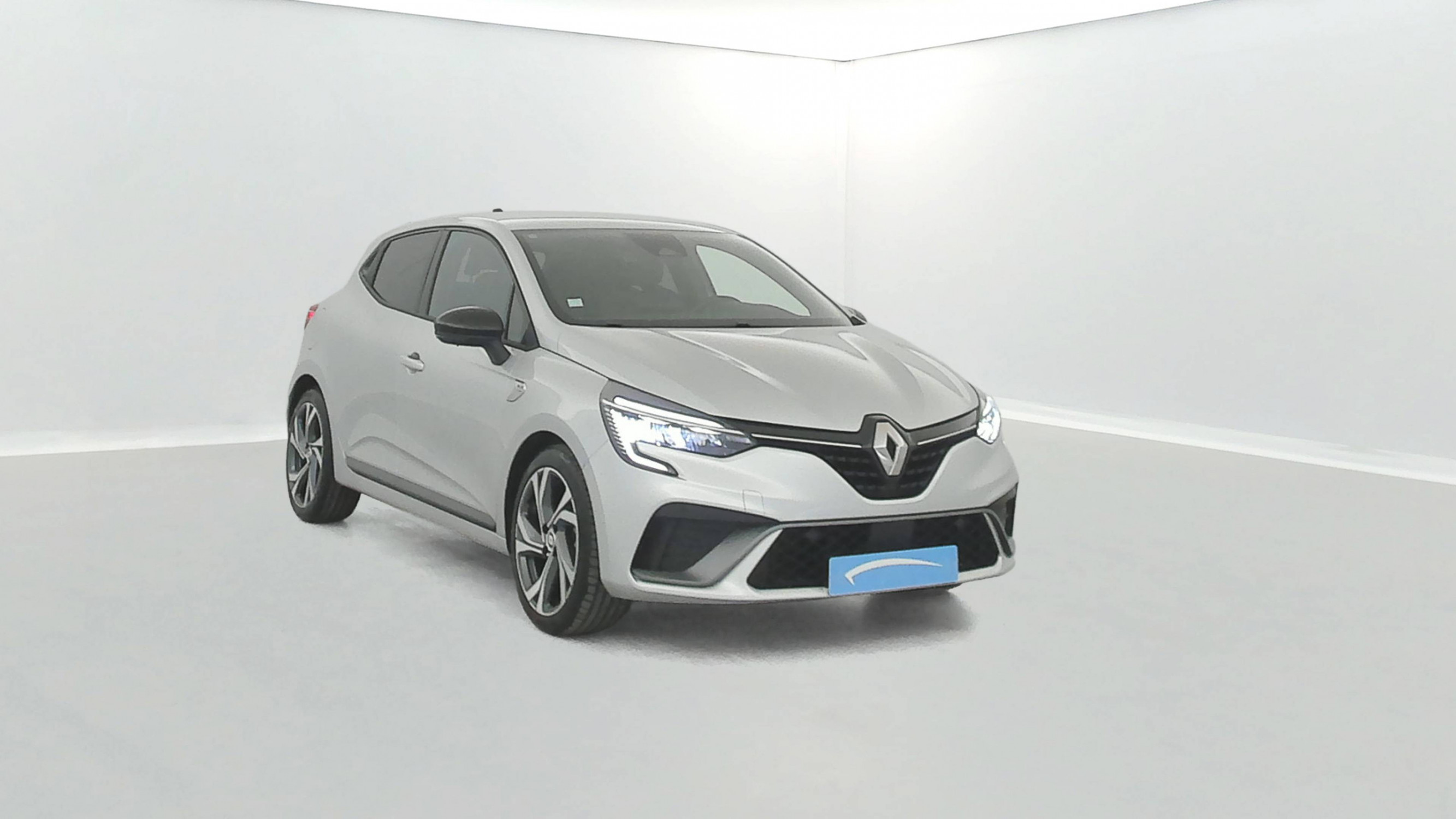 Vente en ligne Renault Clio 5 Clio E-Tech hybride 145 au prix de 17 490 €