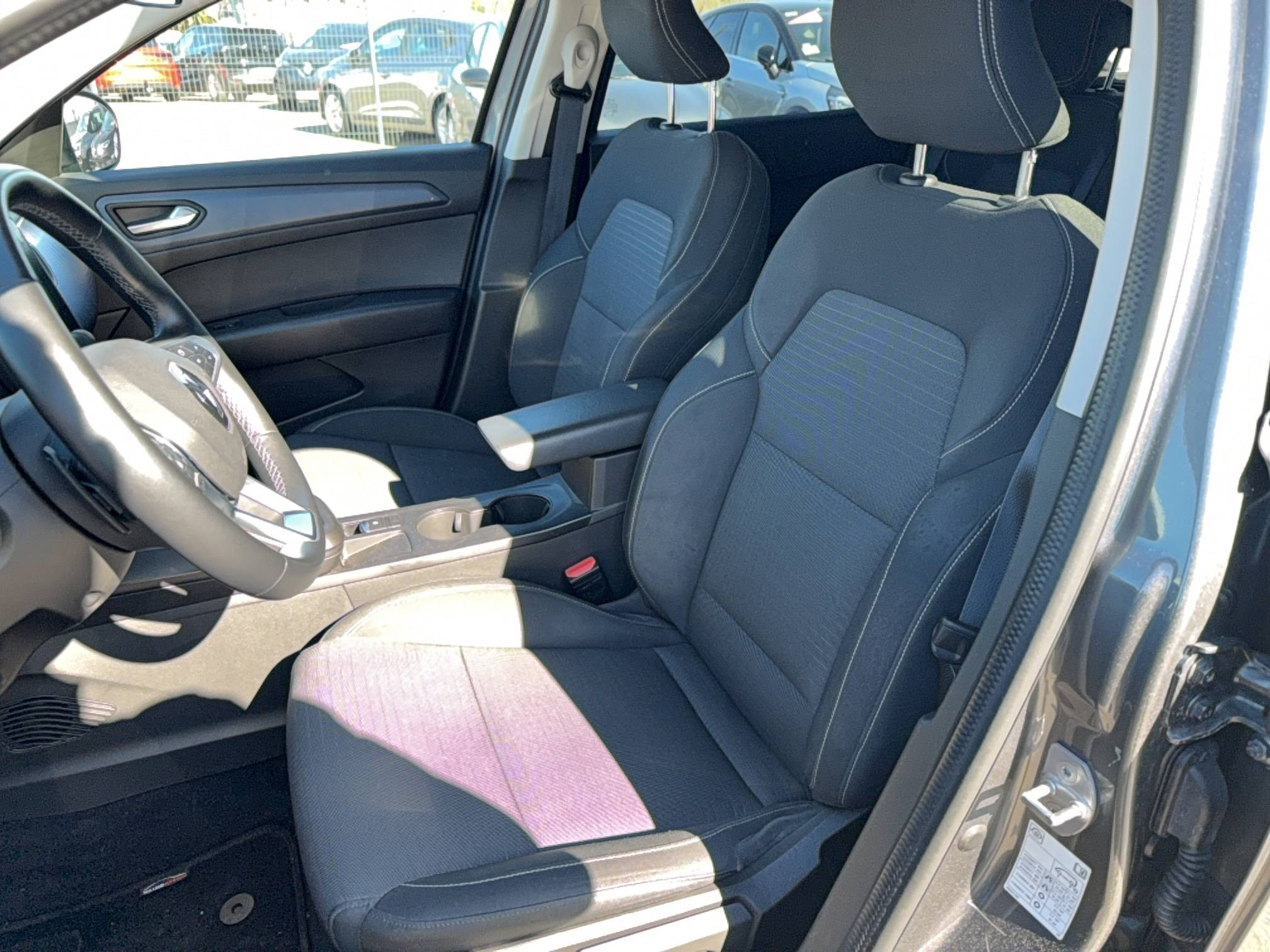 Vente en ligne Renault Arkana  mild hybrid 140 EDC FAP - 22 au prix de 18 290 €