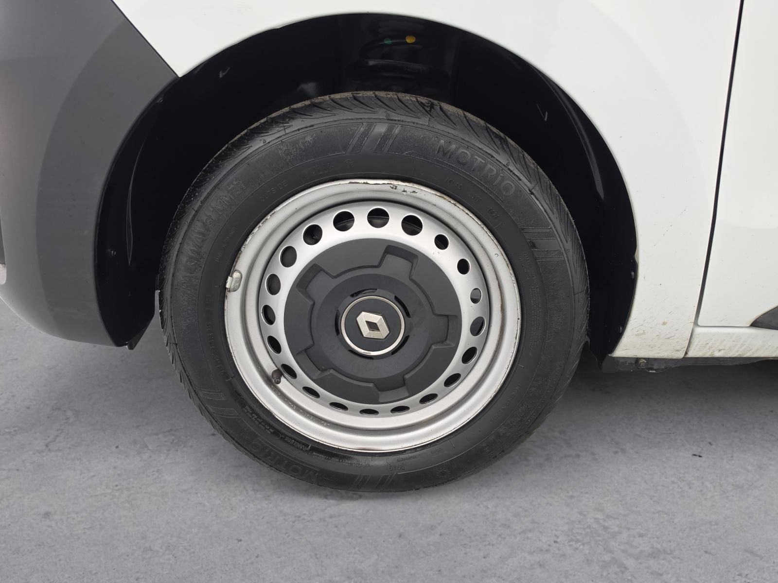 Vente en ligne Renault Express Van  BLUE DCI 95 - 22 au prix de 13 291 €