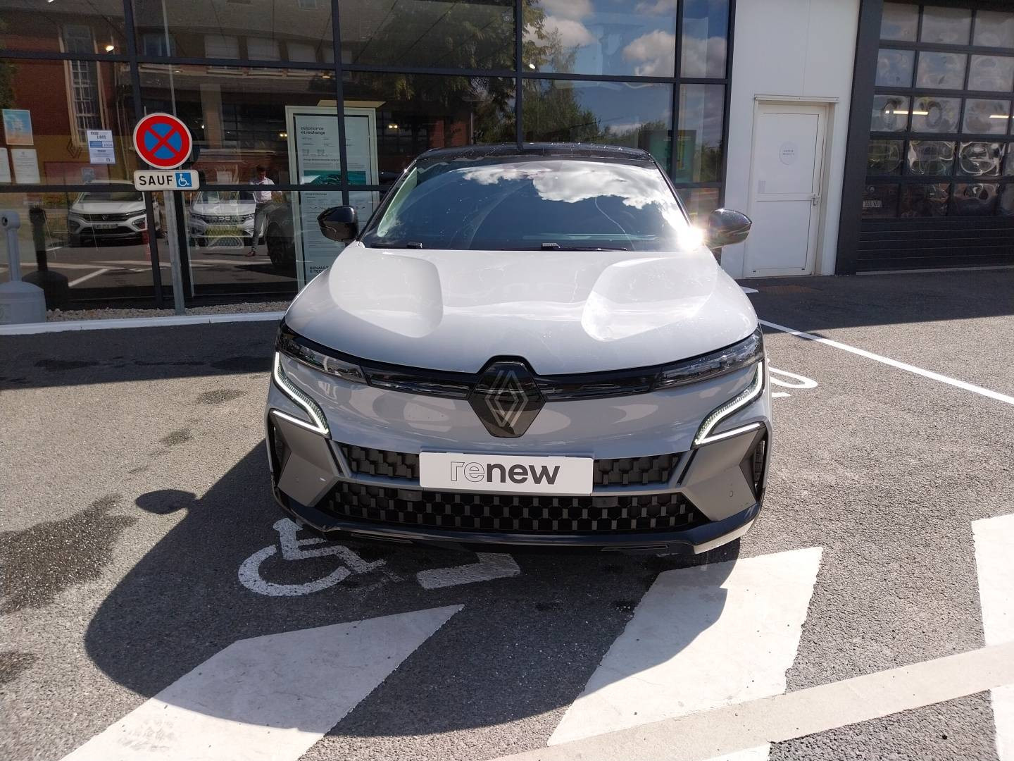 Vente en ligne Renault Megane E-Tech  220 ch autonomie confort au prix de 44 000 €