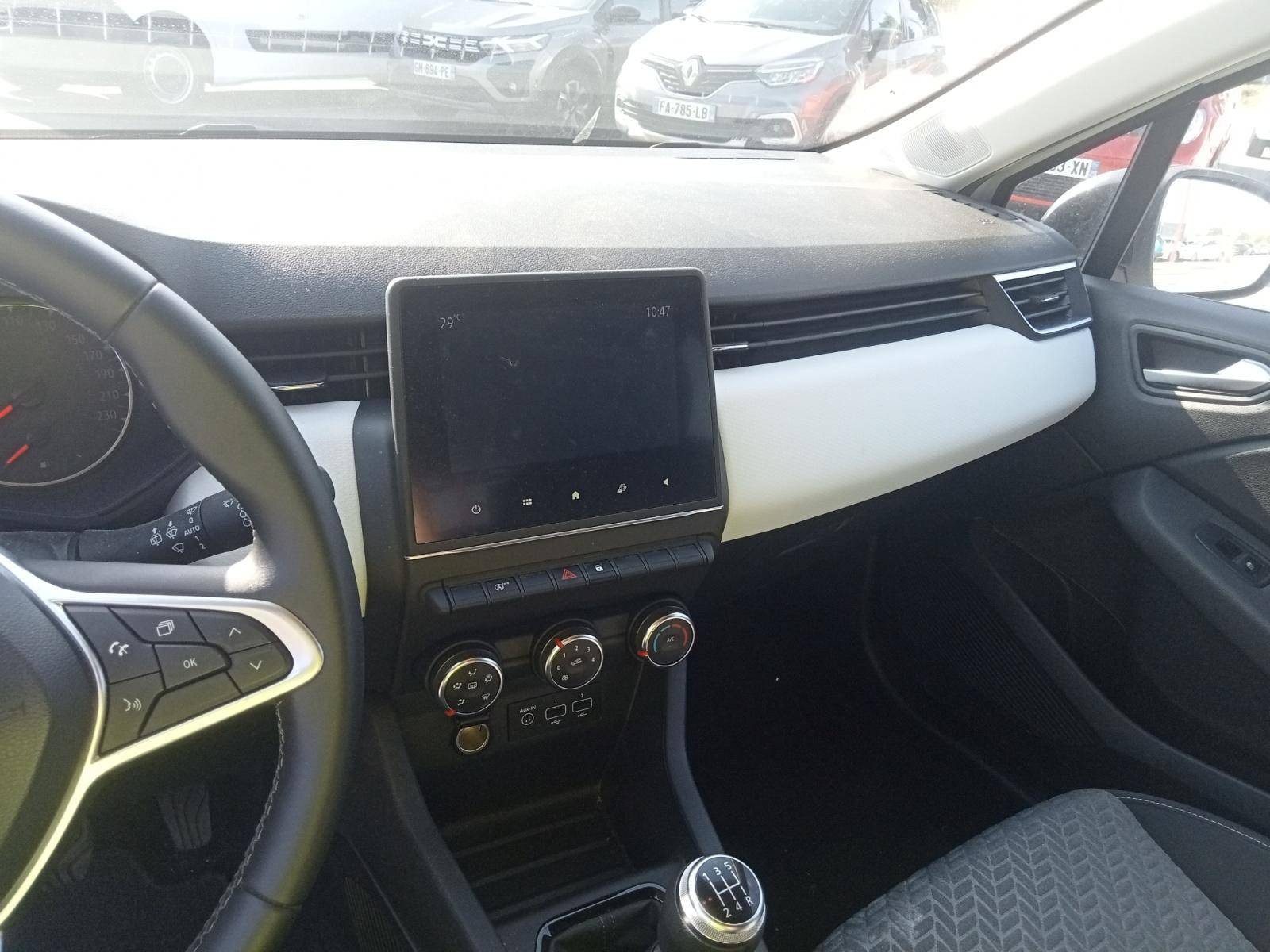 Vente en ligne Renault Clio 5 Clio SCe 65 au prix de 13 900 €