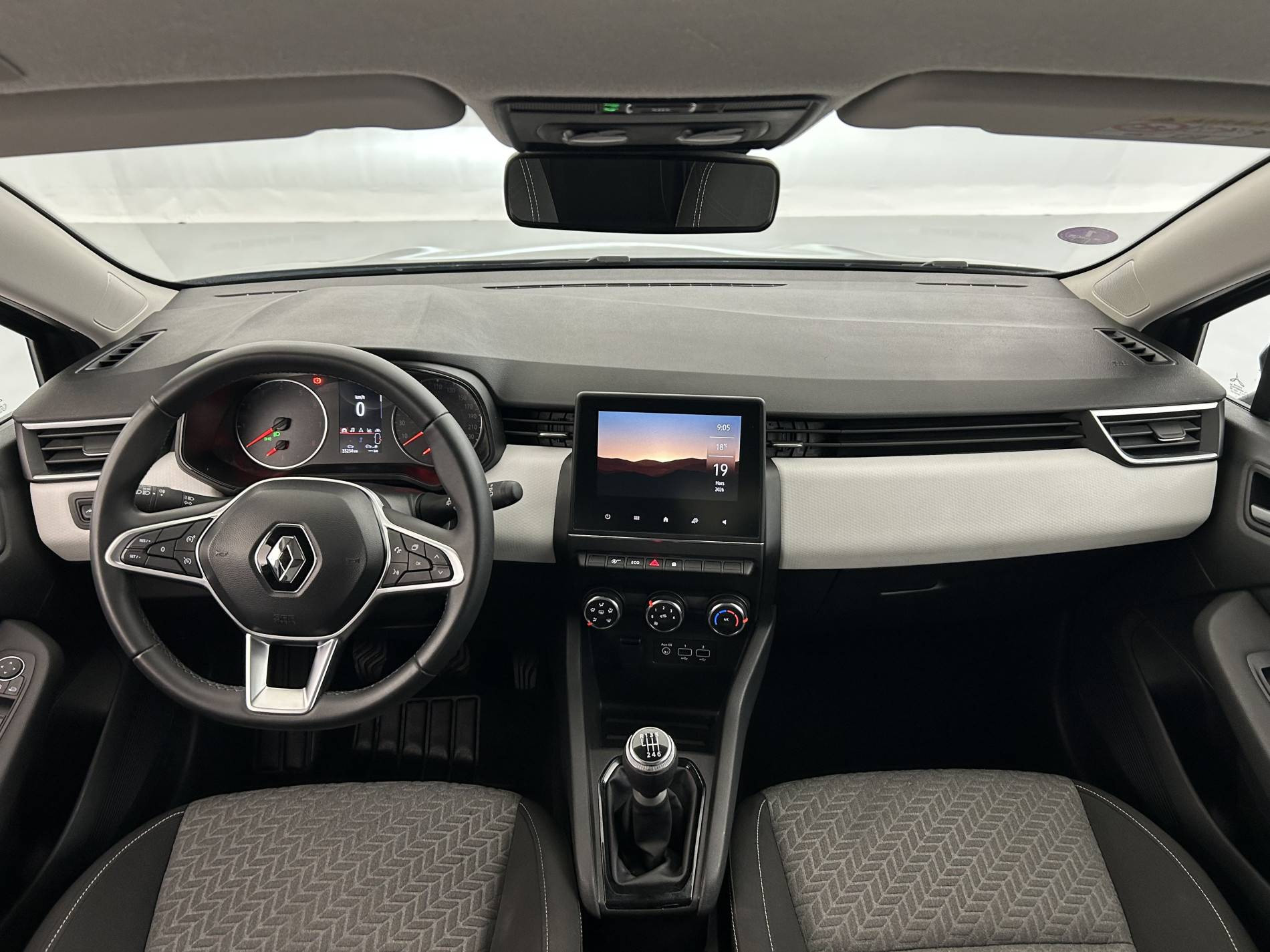 Vente en ligne Renault Clio 5 Clio TCe 90 au prix de 13 790 €