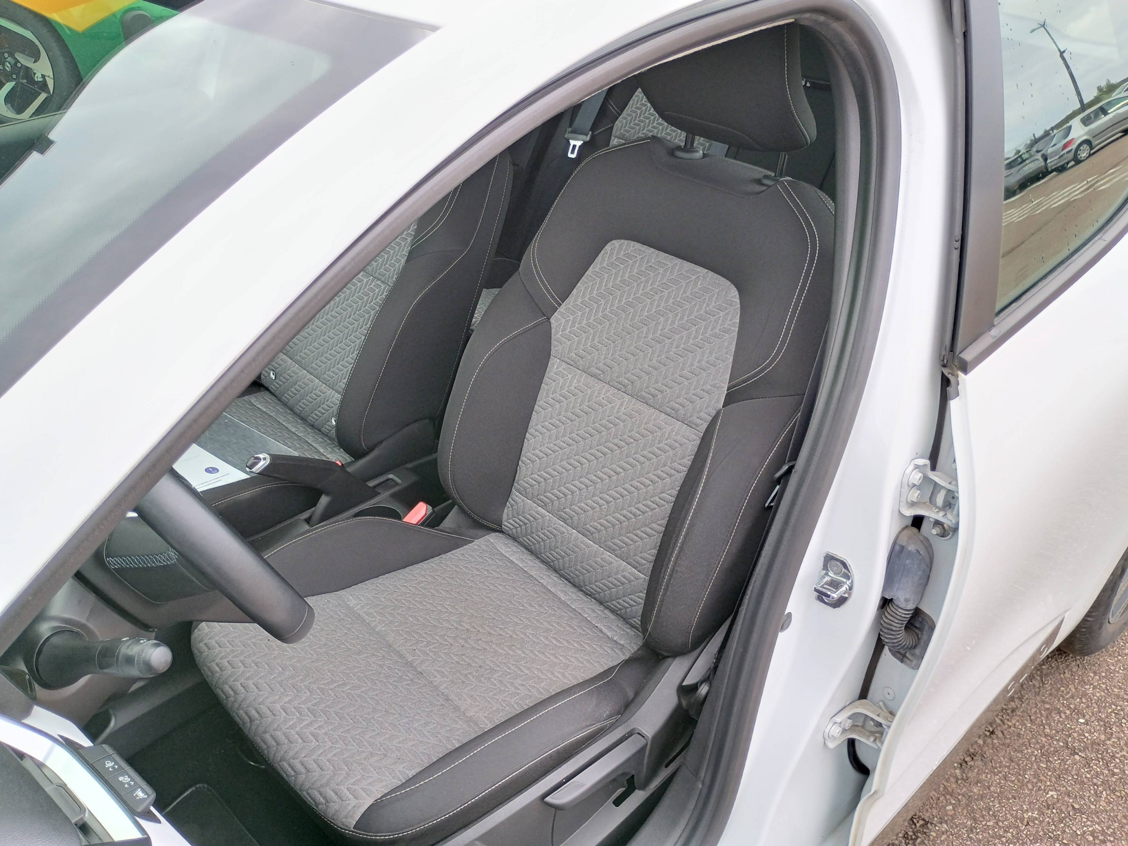 Vente en ligne Renault Clio 5 Clio TCe 90 - 21N au prix de 14 490 €