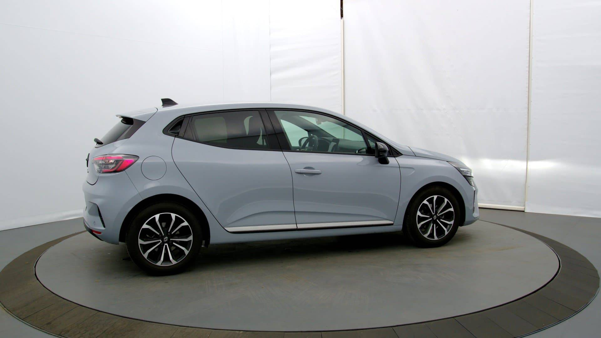 Vente en ligne Renault Clio 5 Clio TCe 90 ch GSR2 au prix de 17 490 €