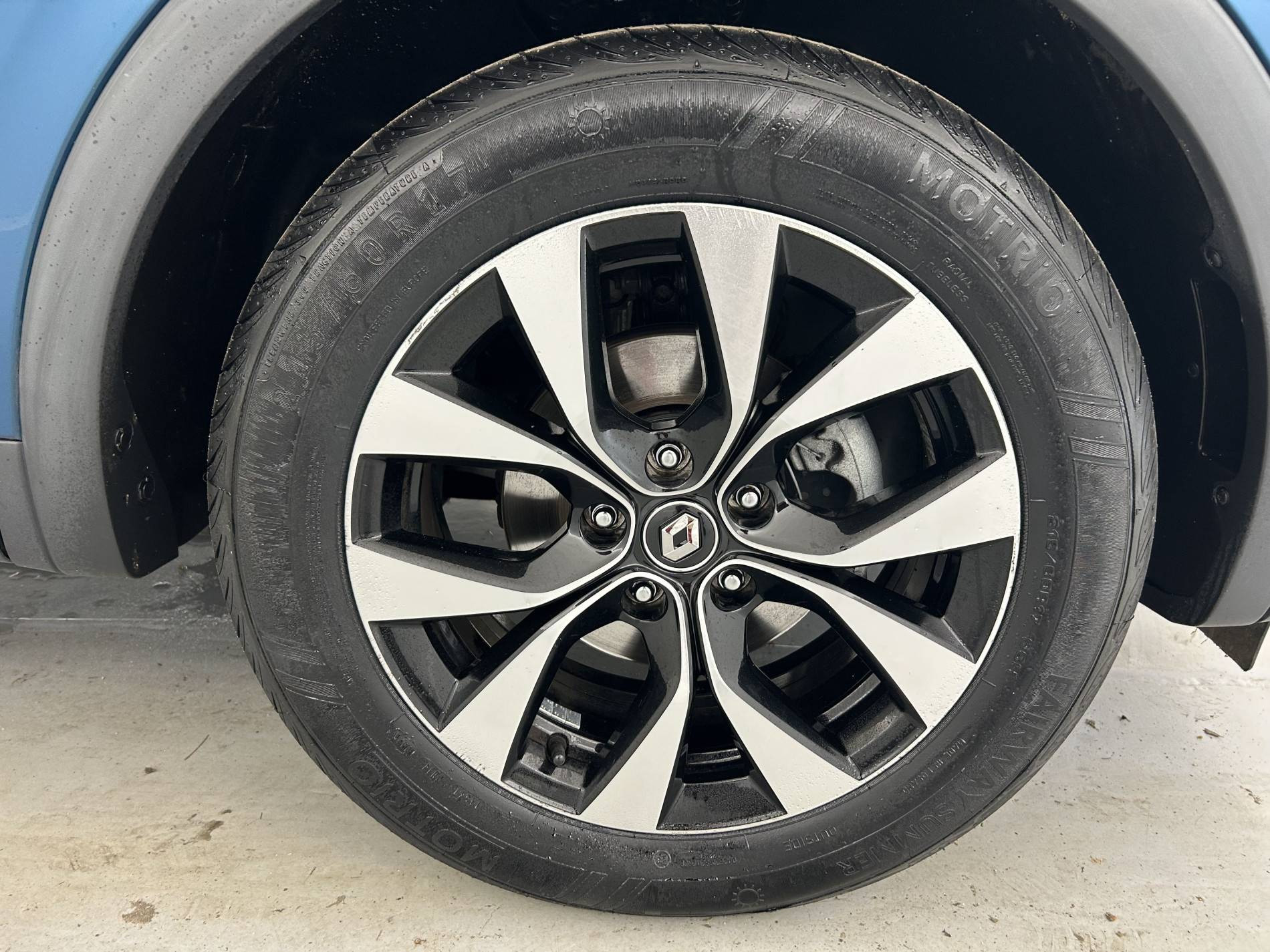 Vente en ligne Renault Arkana  mild hybrid 140 EDC FAP - 22 au prix de 18 790 €