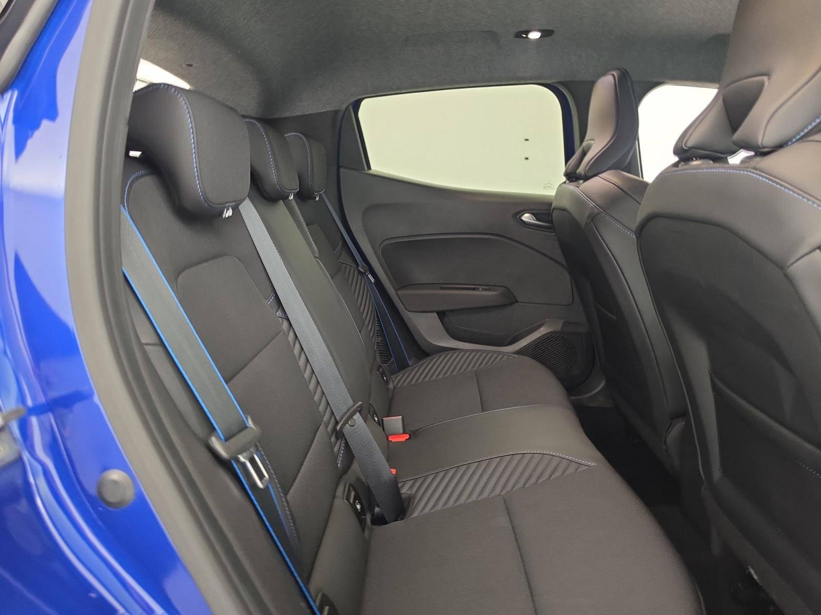 Vente en ligne Renault Clio 5 Clio E-Tech full hybrid 145 au prix de 20 890 €