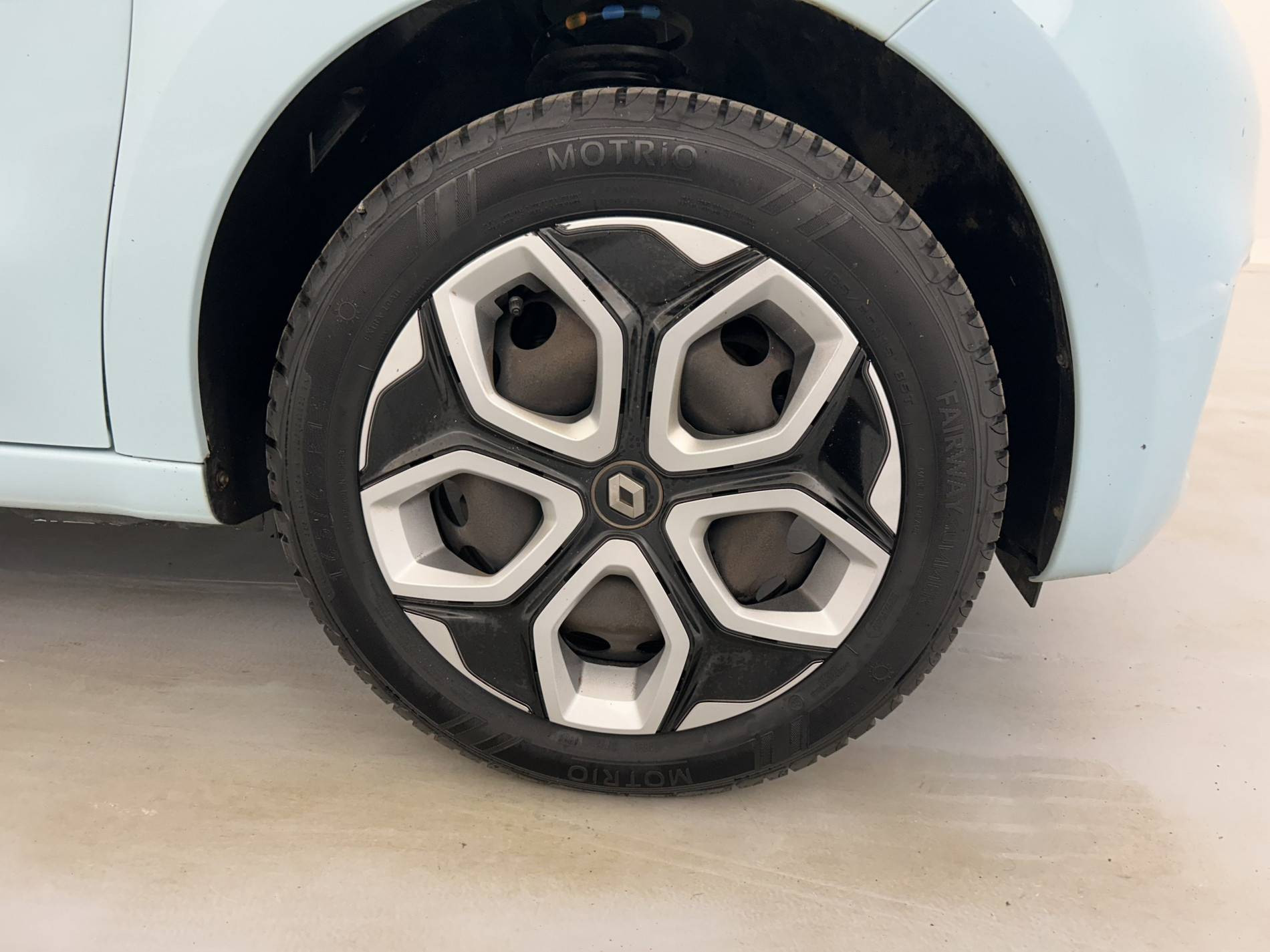 Vente en ligne Renault Twingo 3  SCe 65 - 21 au prix de 10 490 €