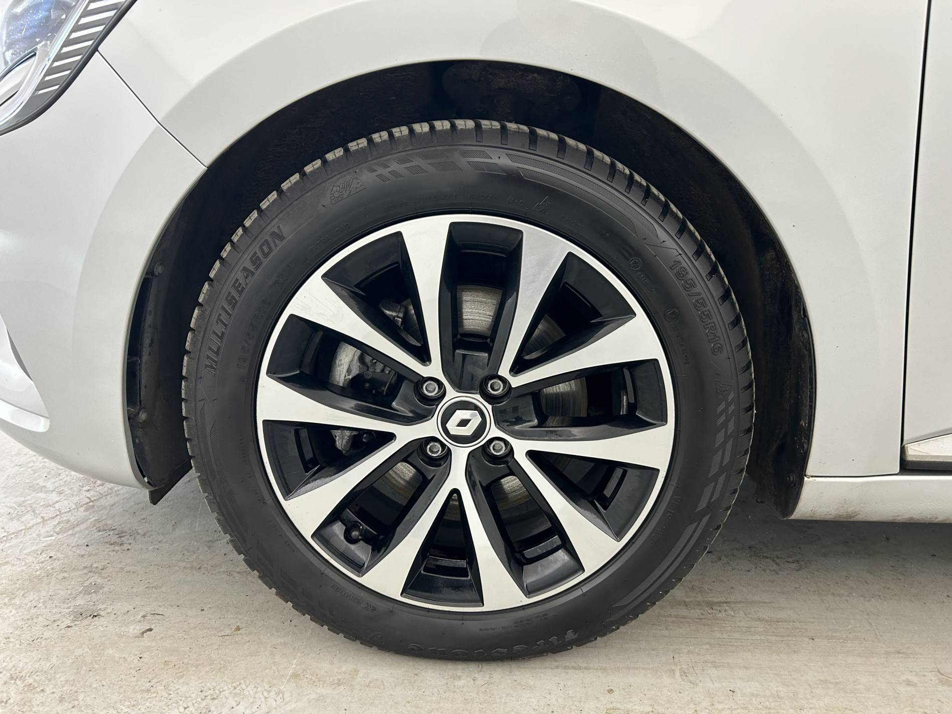 Vente en ligne Renault Clio 5 Clio Blue dCi 100 - 21N au prix de 15 290 €