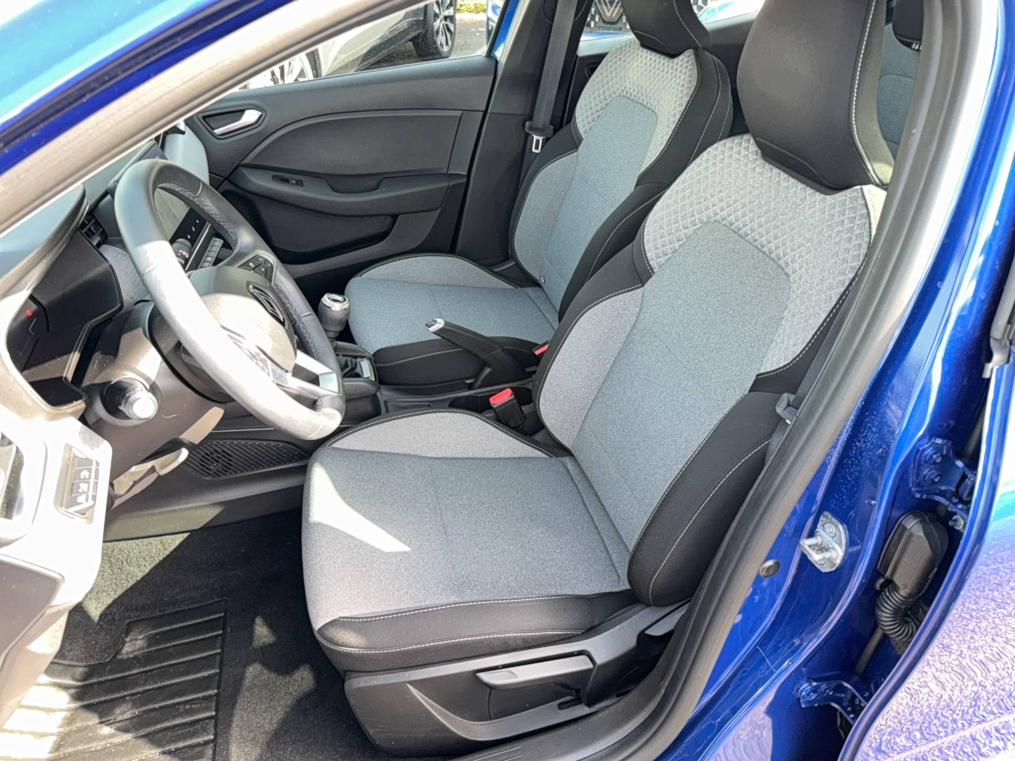Vente en ligne Renault Clio 5 Clio TCe 90 au prix de 13 990 €