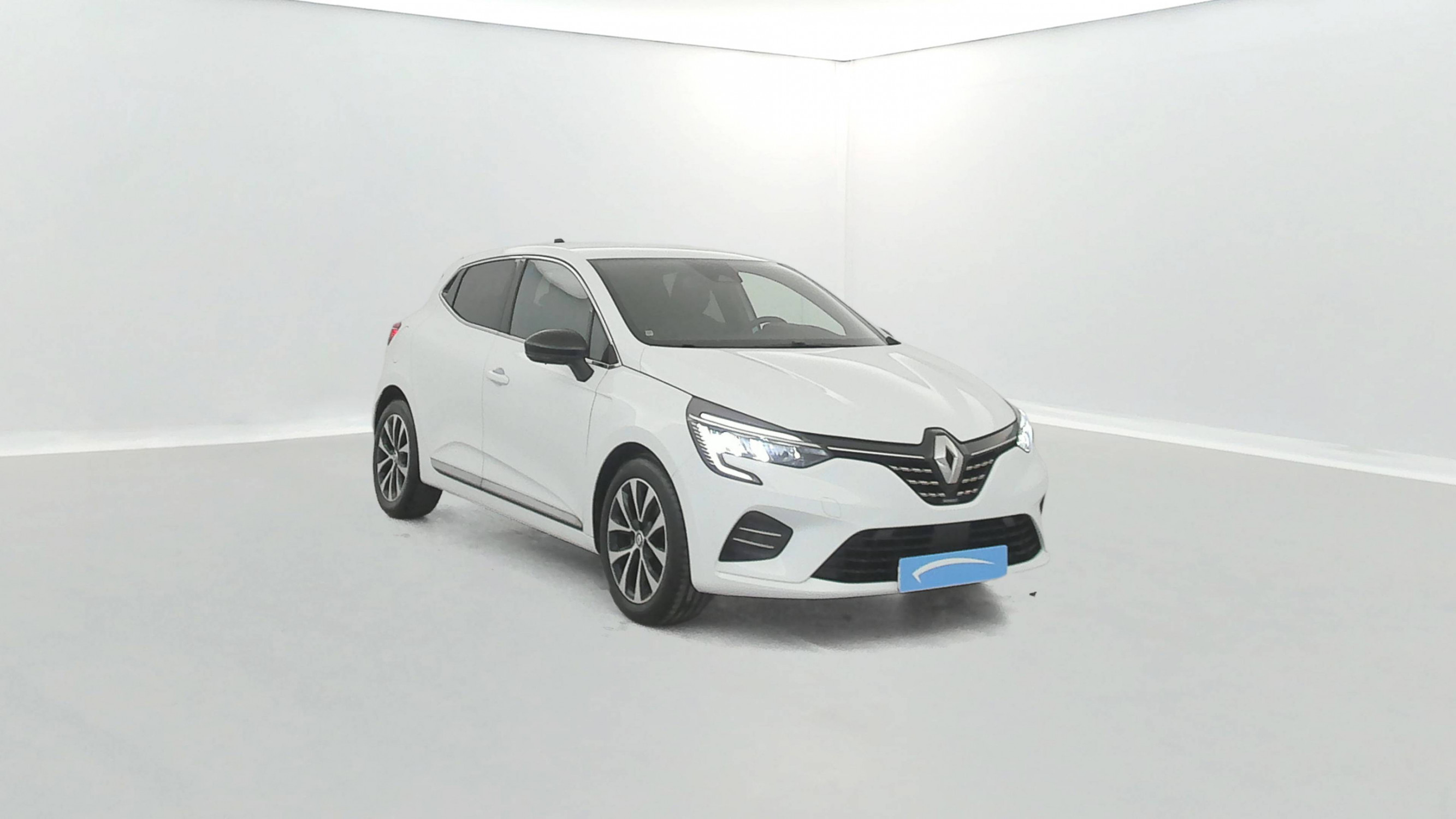 Vente en ligne Renault Clio 5 Clio TCe 90 au prix de 15 690 €