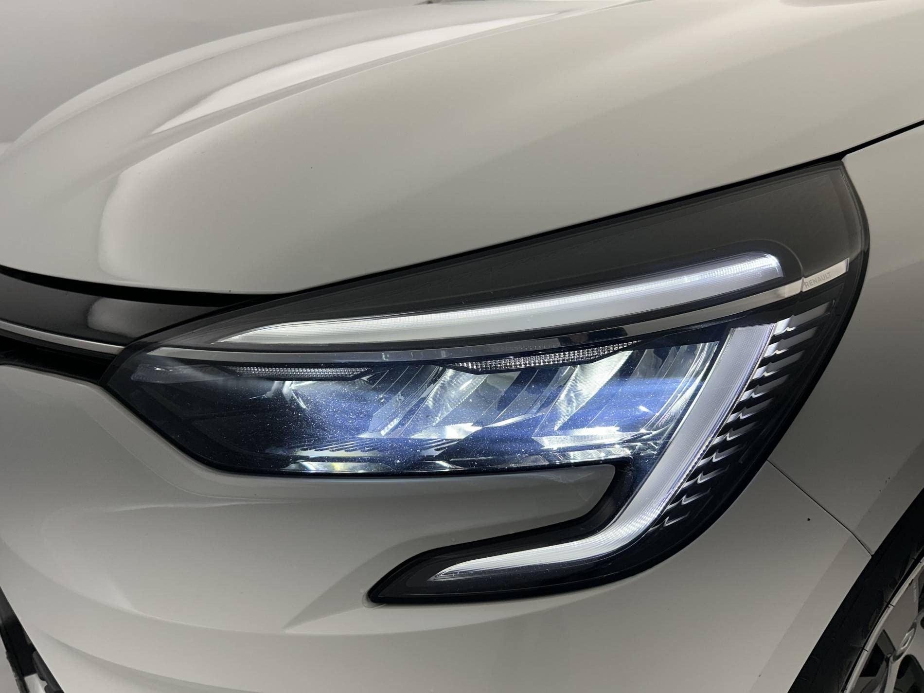 Vente en ligne Renault Clio 5 CLIO SOCIETE BLUE DCI 100 au prix de 14 990 €