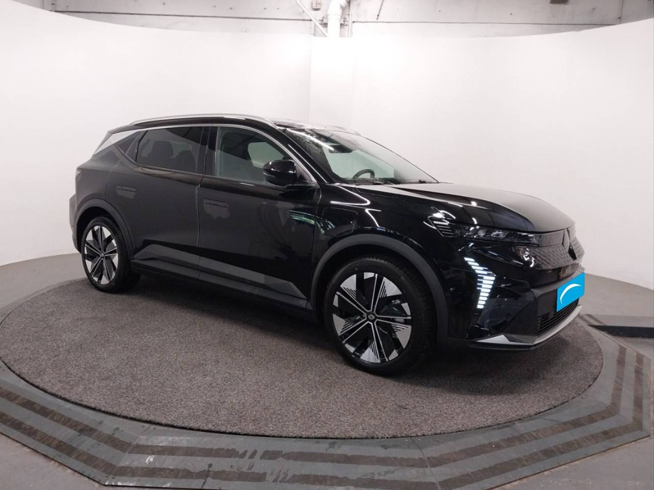 Vente en ligne Renault Scenic E-Tech Scenic E-Tech électrique 220 ch grande autonomie au prix de 1 300 €