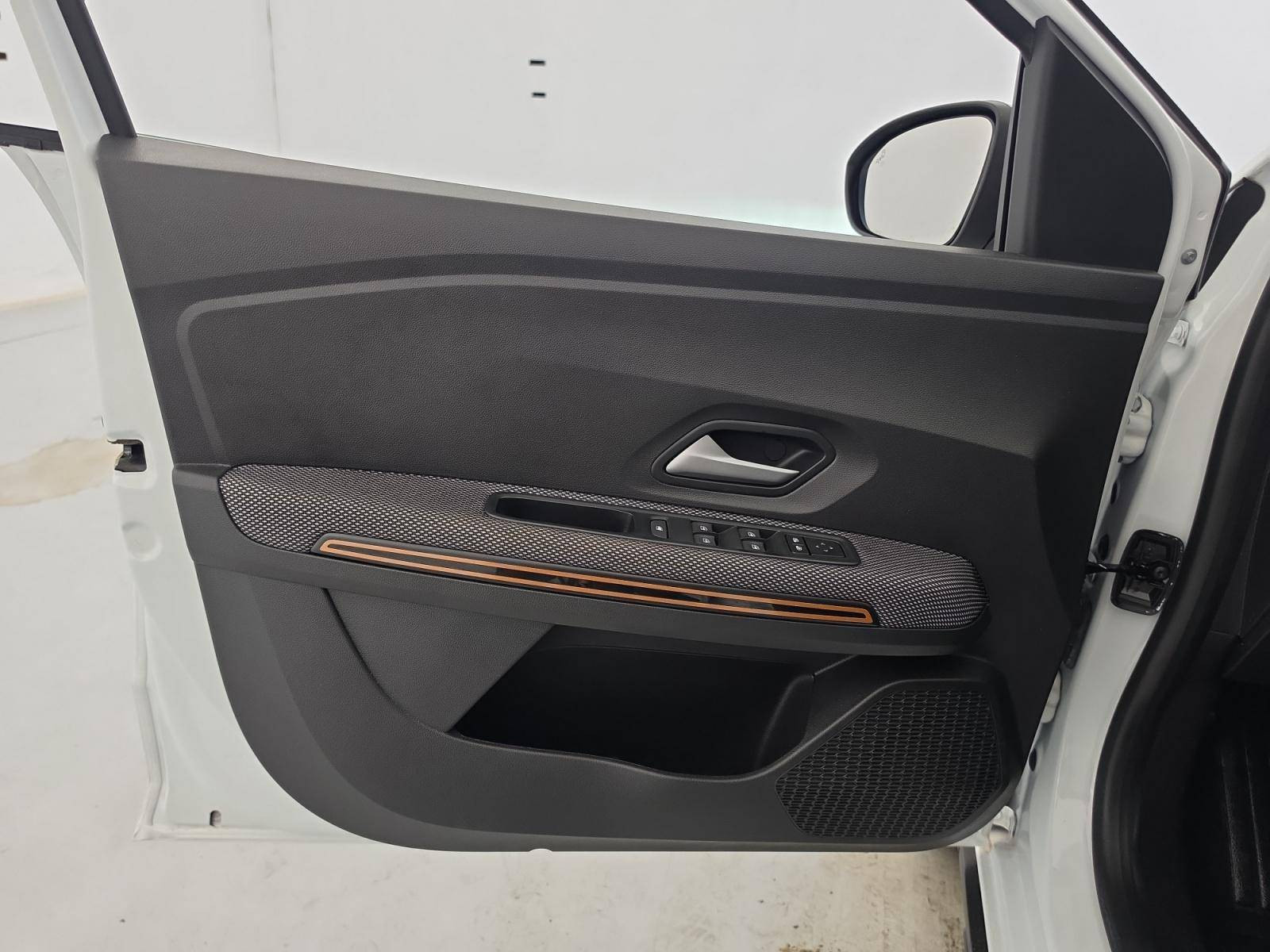 Vente en ligne Dacia Sandero  ECO-G 100 au prix de 14 790 €