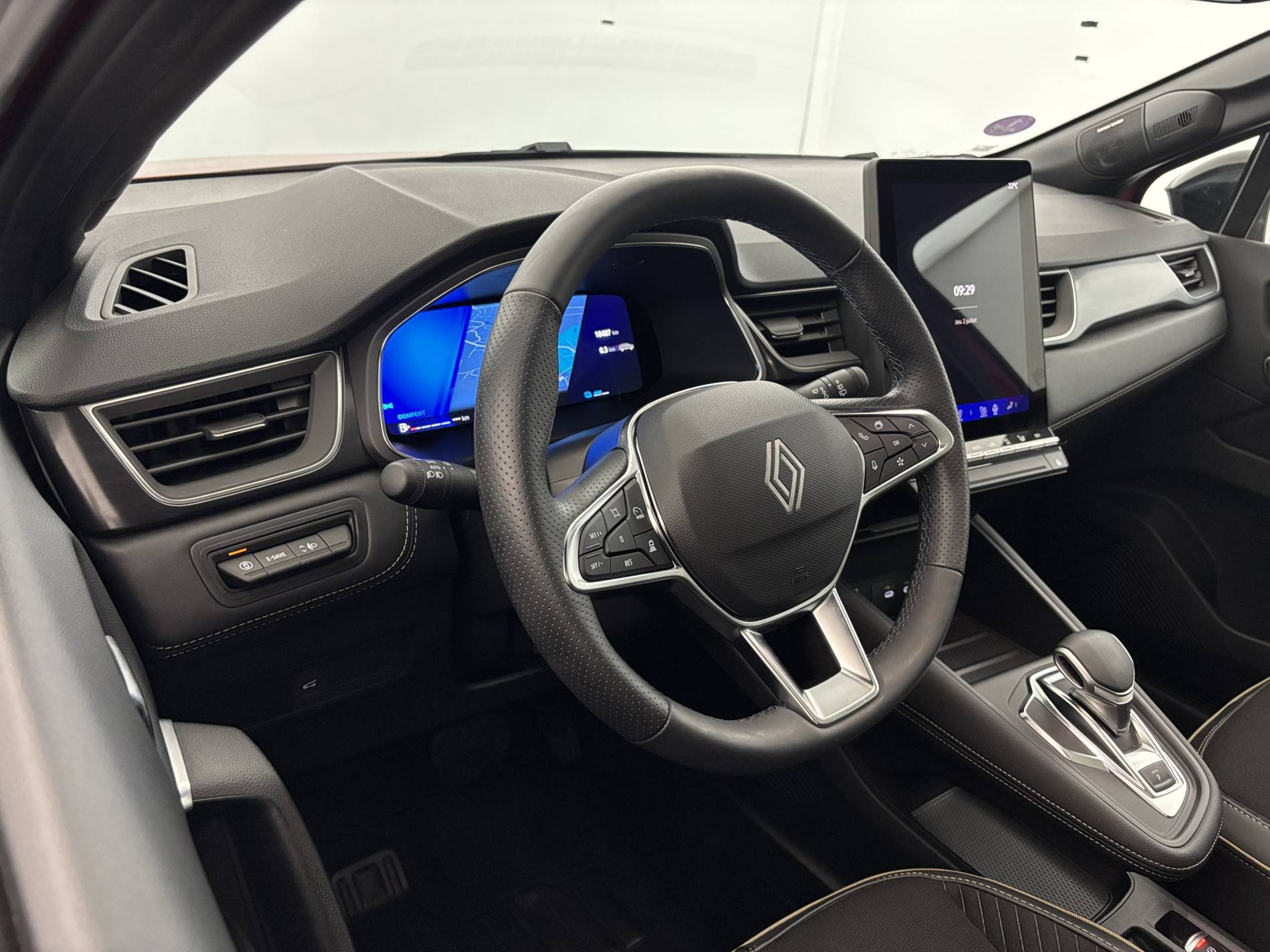 Vente en ligne Renault Symbioz  E-Tech full hybrid 145 au prix de 27 990 €