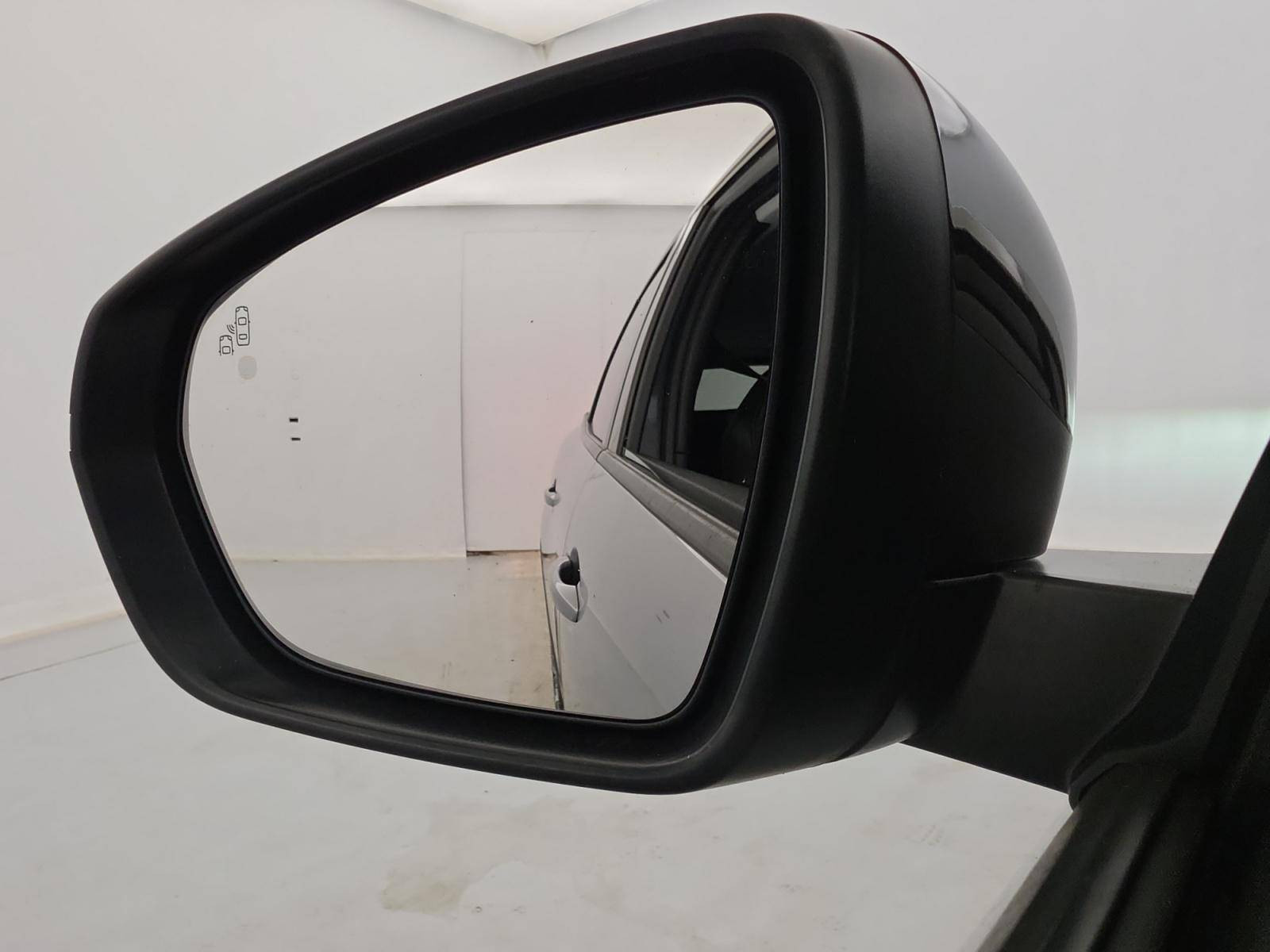 Vente en ligne Peugeot 3008  BlueHDi 130ch S&S EAT8 au prix de 20 990 €