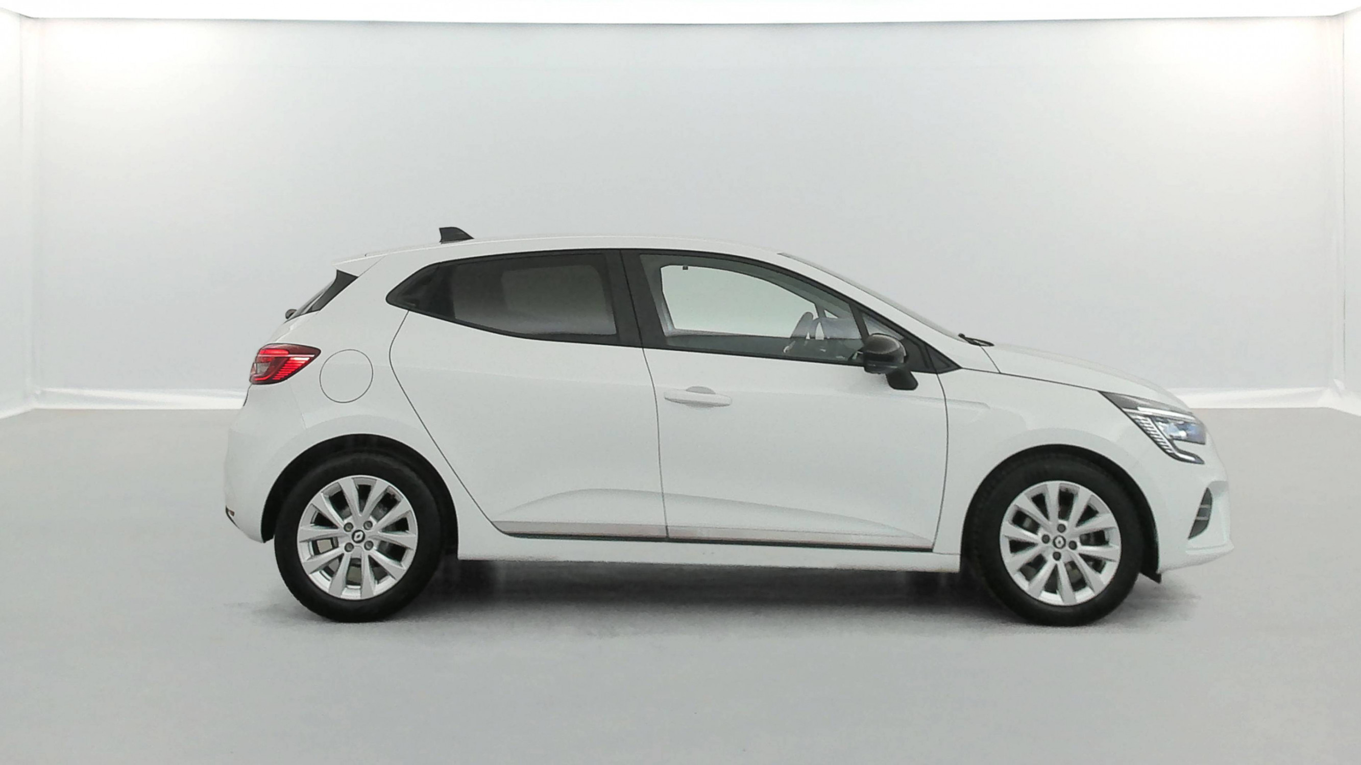 Vente en ligne Renault Clio 5 Clio TCe 90 au prix de 14 990 €