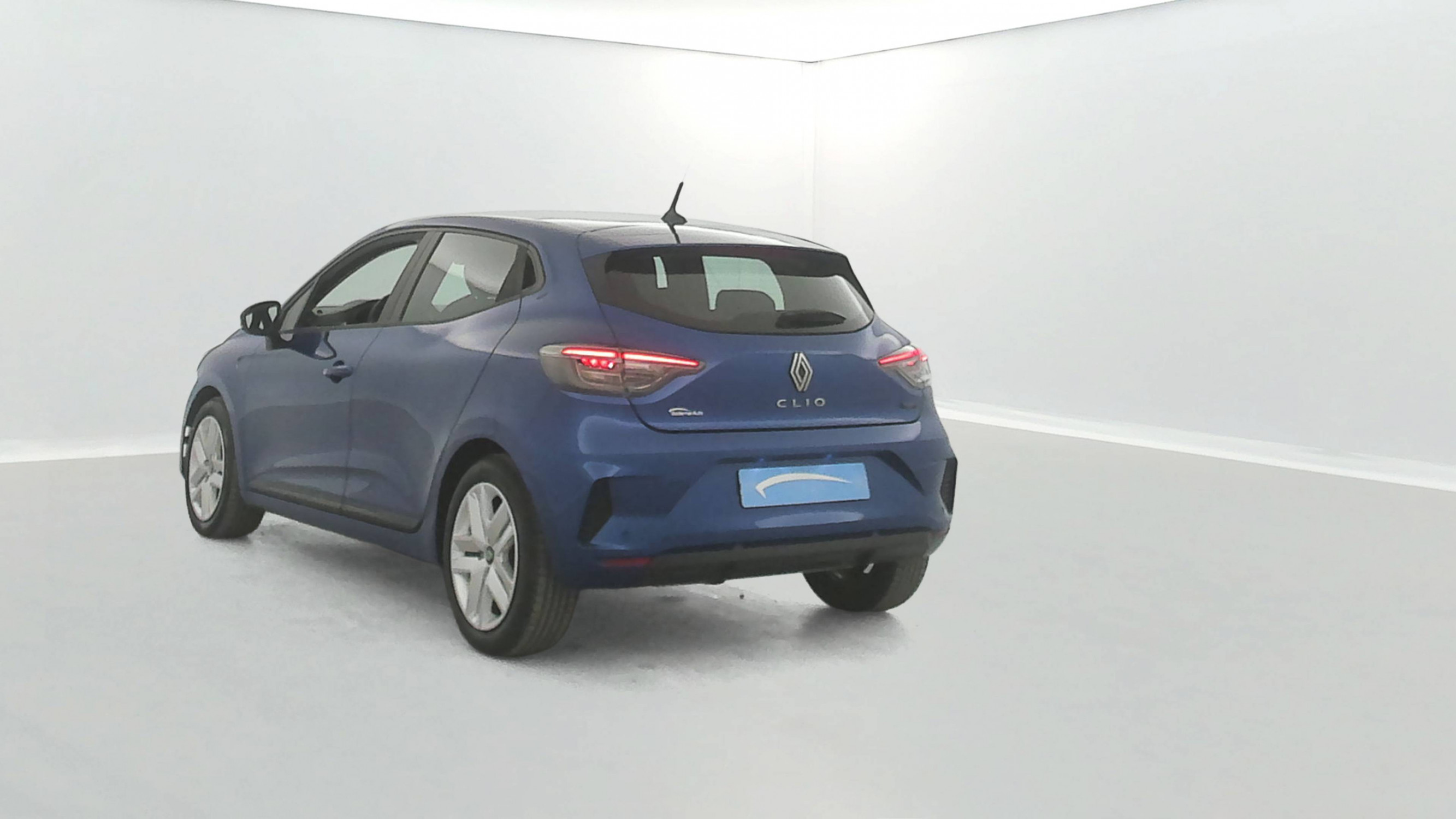 Vente en ligne Renault Clio 5 Clio E-Tech full hybrid 145 au prix de 19 800 €