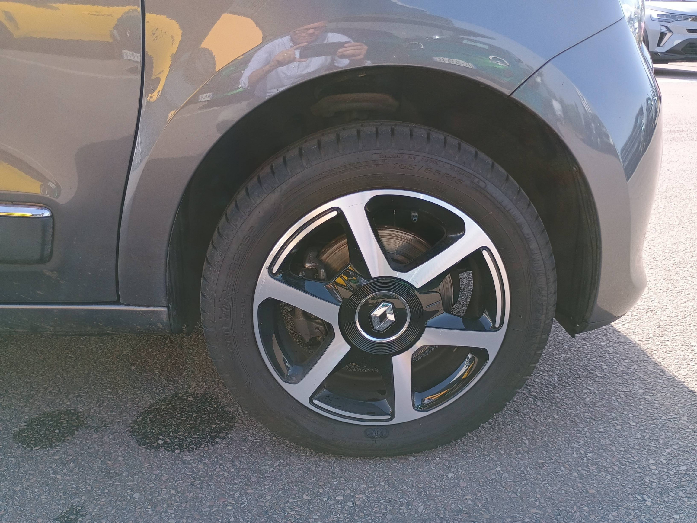 Vente en ligne Renault Twingo 3  0.9 TCe 90 Energy E6C au prix de 11 991 €