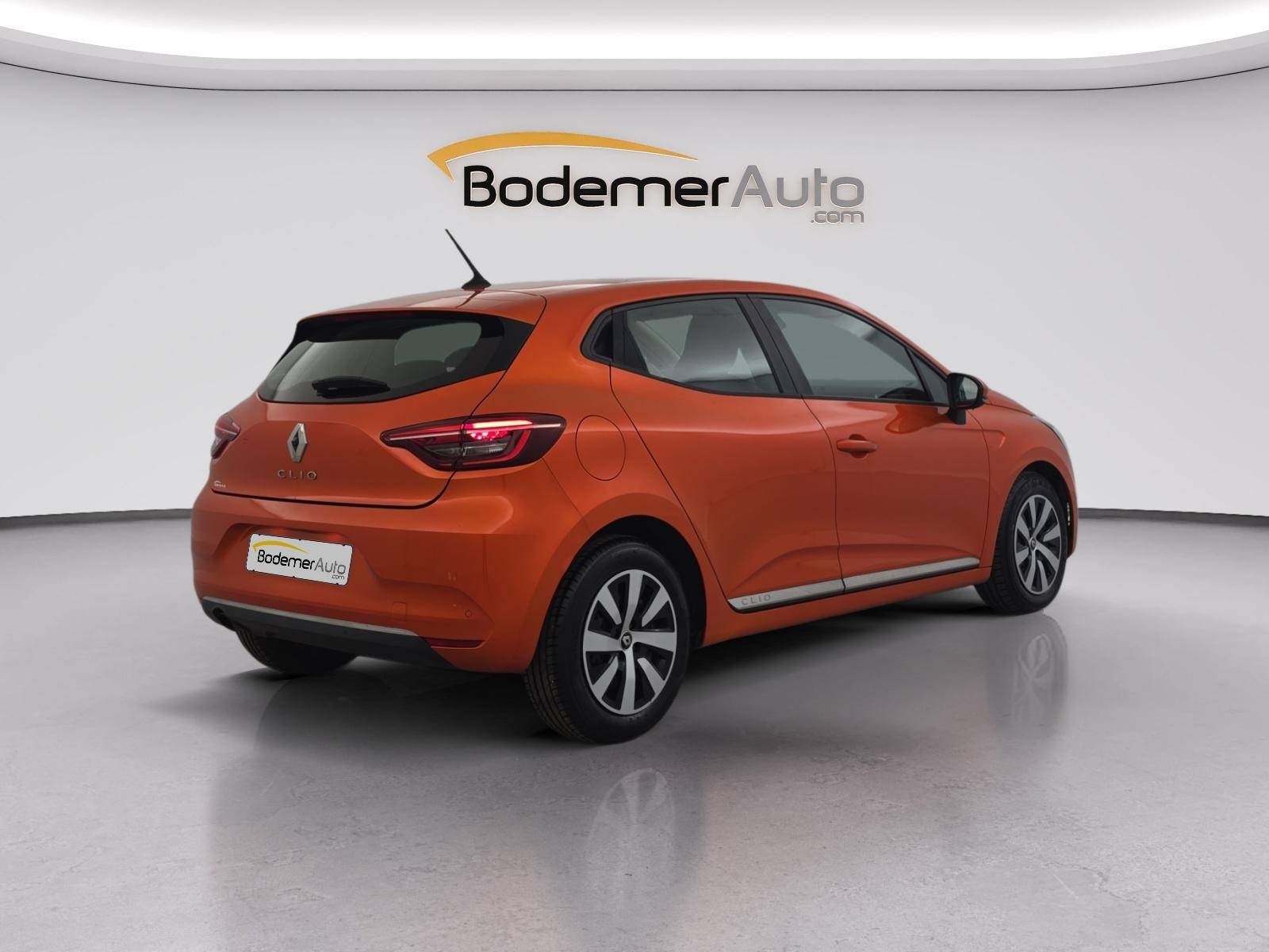 Vente en ligne Renault Clio 5 Clio Blue dCi 85 au prix de 13 990 €