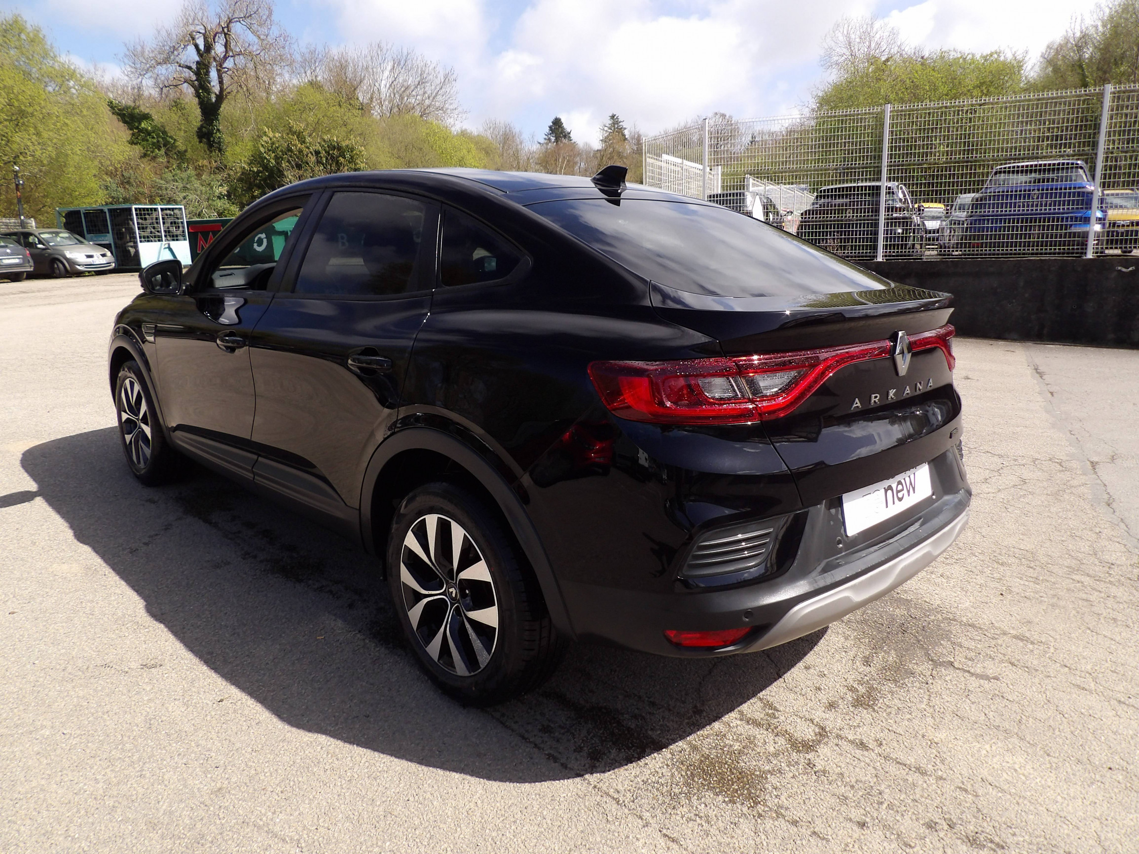 Vente en ligne Renault Arkana  E-Tech hybride 145 - 22 au prix de 19 999 €