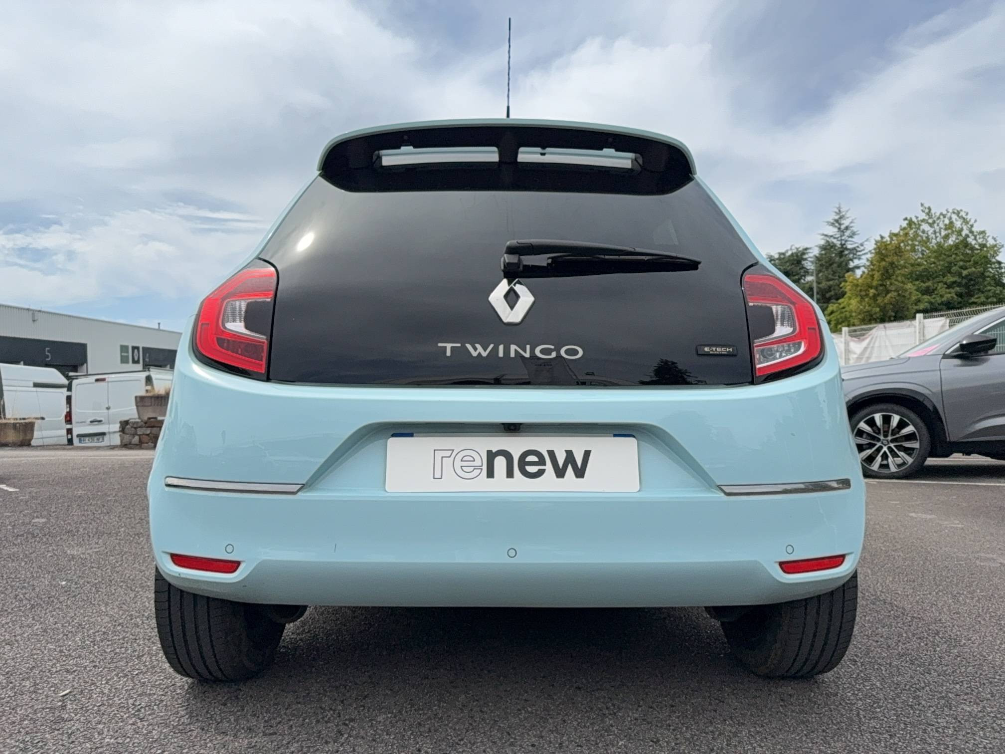 Vente en ligne Renault Twingo Electrique Twingo III E-Tech au prix de 12 490 €