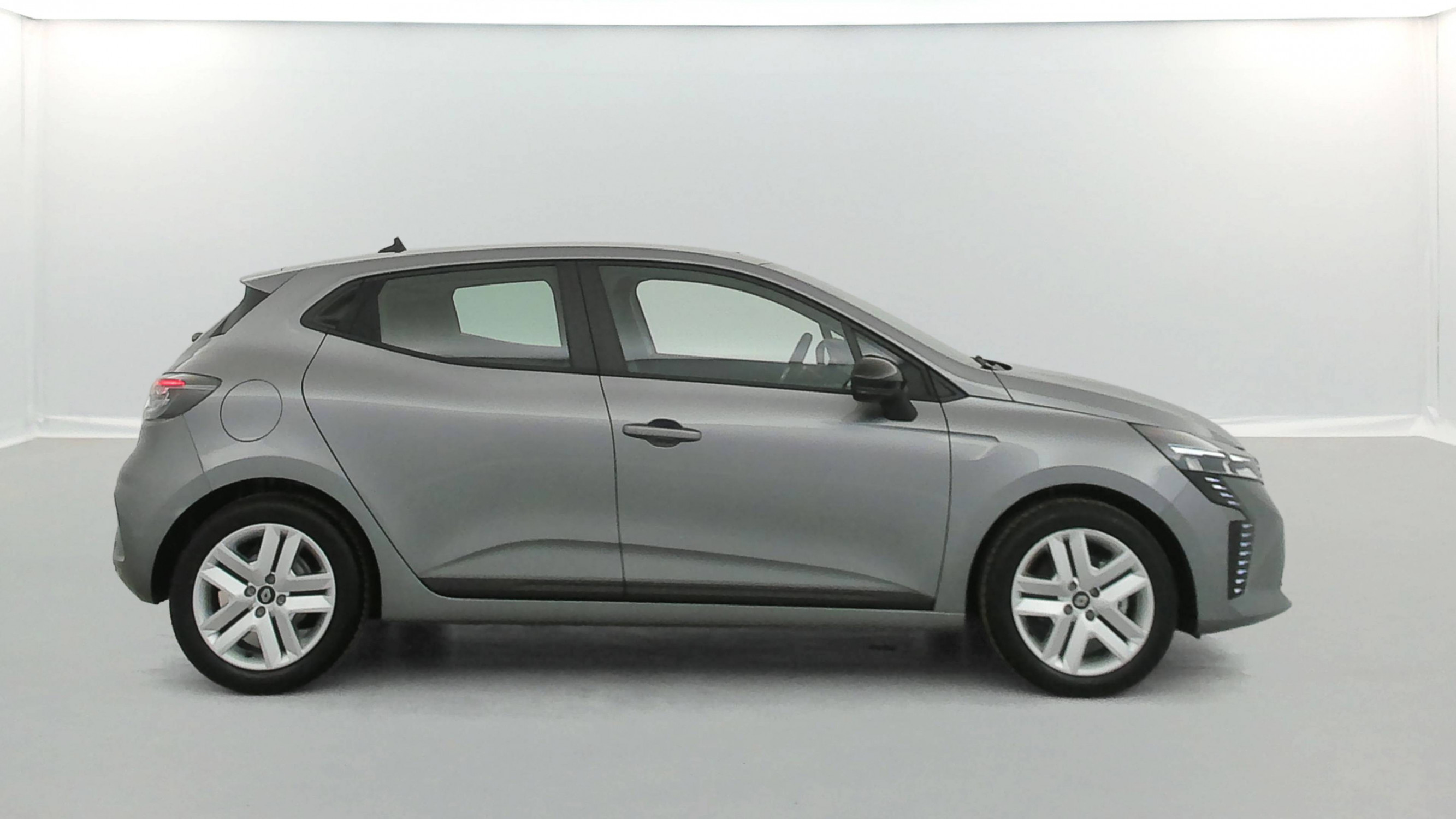 Vente en ligne Renault Clio 5 Clio E-Tech full hybrid 145 ch GSR2 au prix de 19 990 €