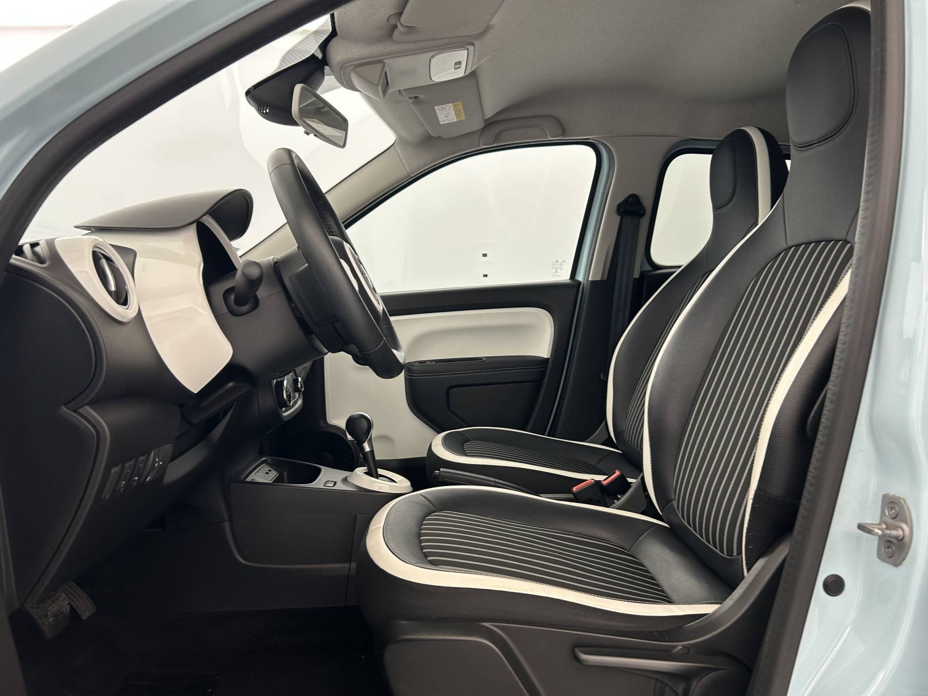 Vente en ligne Renault Twingo Electrique Twingo III Achat Intégral - 21 au prix de 10 590 €