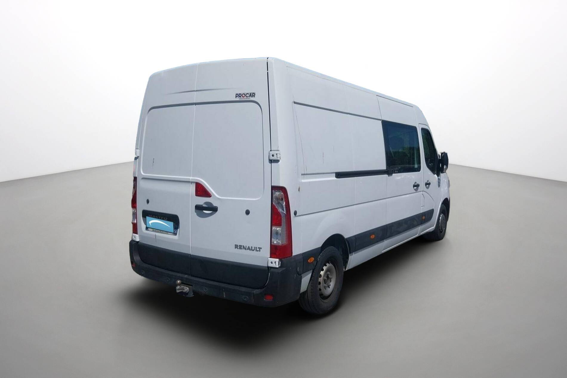 Vente en ligne Renault Master Fourgon MASTER CA TRAC F3500 L3H2 BLUE DCI 135 au prix de 24 990 €