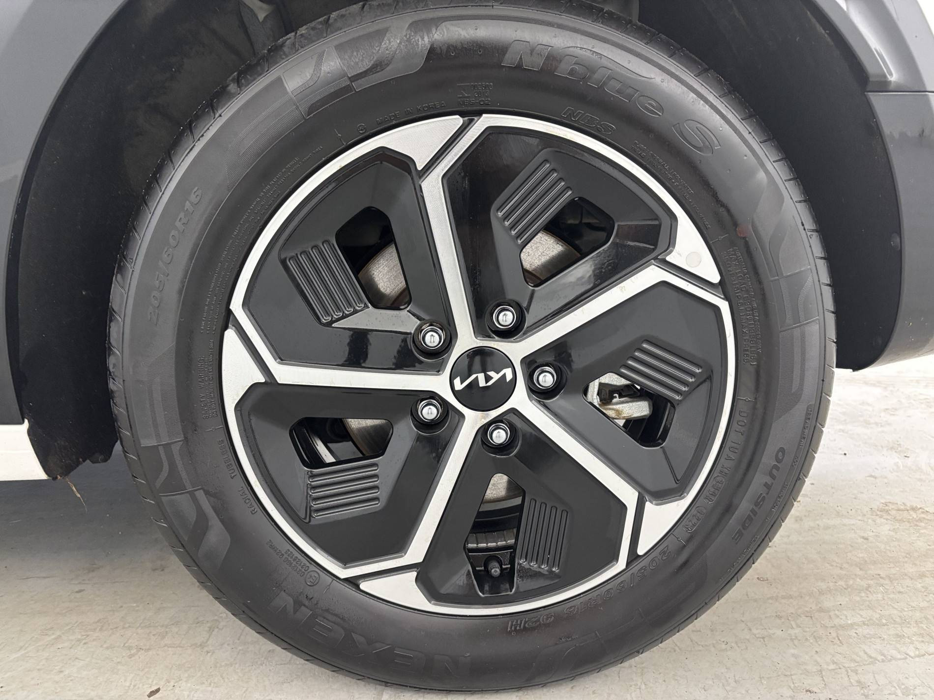 Vente en ligne Kia Niro  1.6 GDi 171 ch PHEV DCT6 au prix de 27 490 €