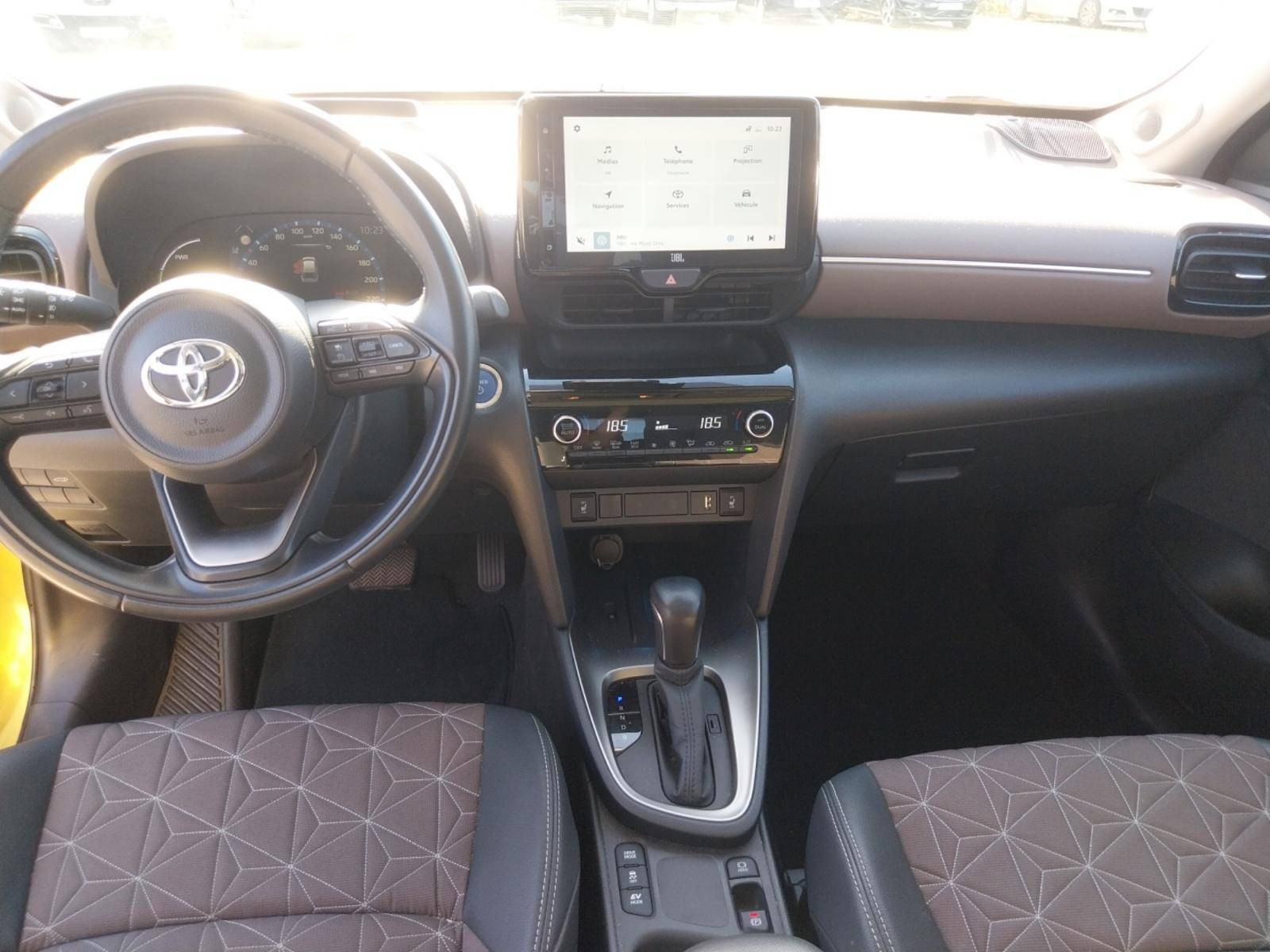 Vente en ligne Toyota Yaris Cross  116h 2WD au prix de 21 490 €