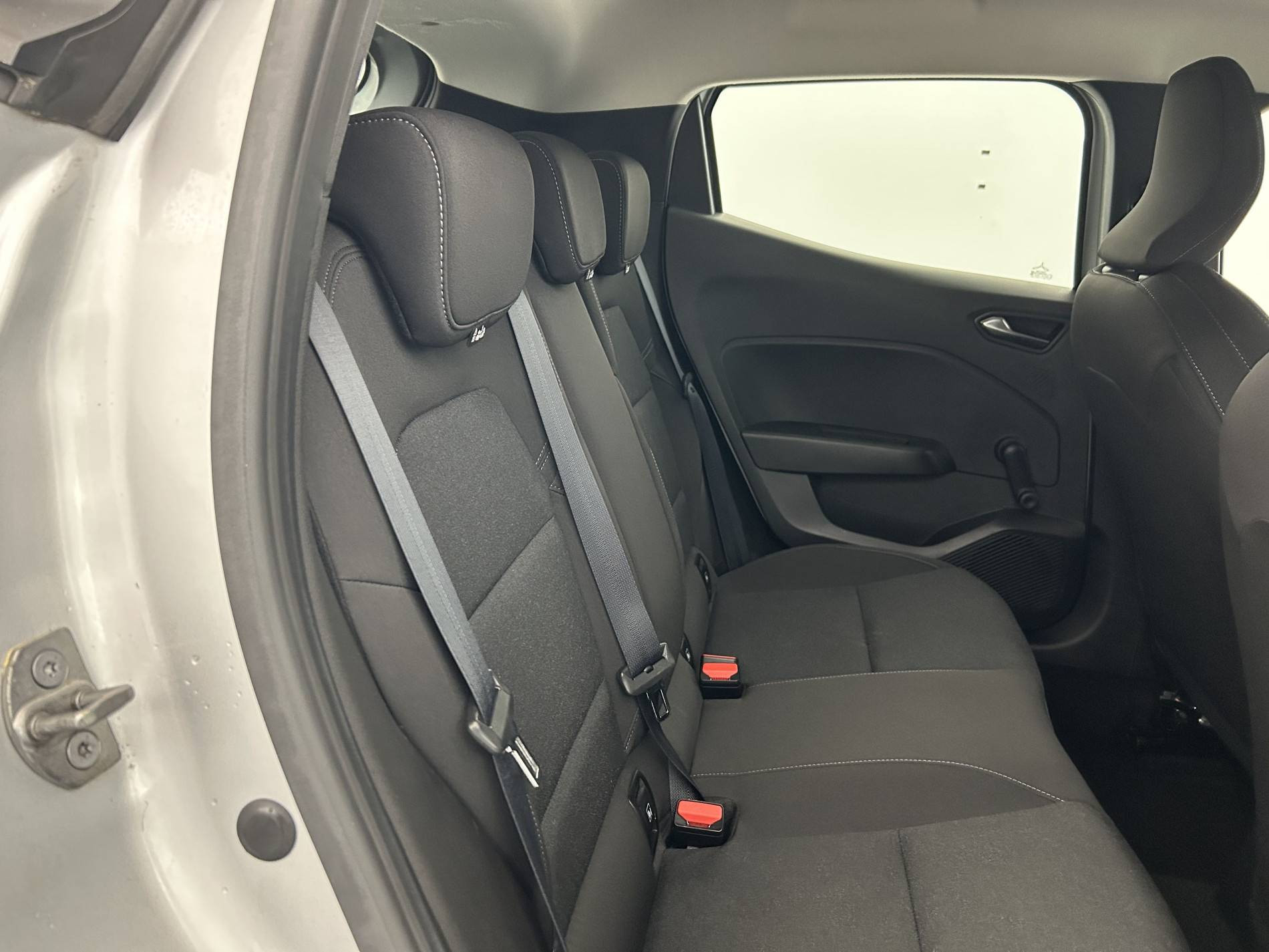 Vente en ligne Renault Clio 5 Clio TCe 90 au prix de 14 290 €