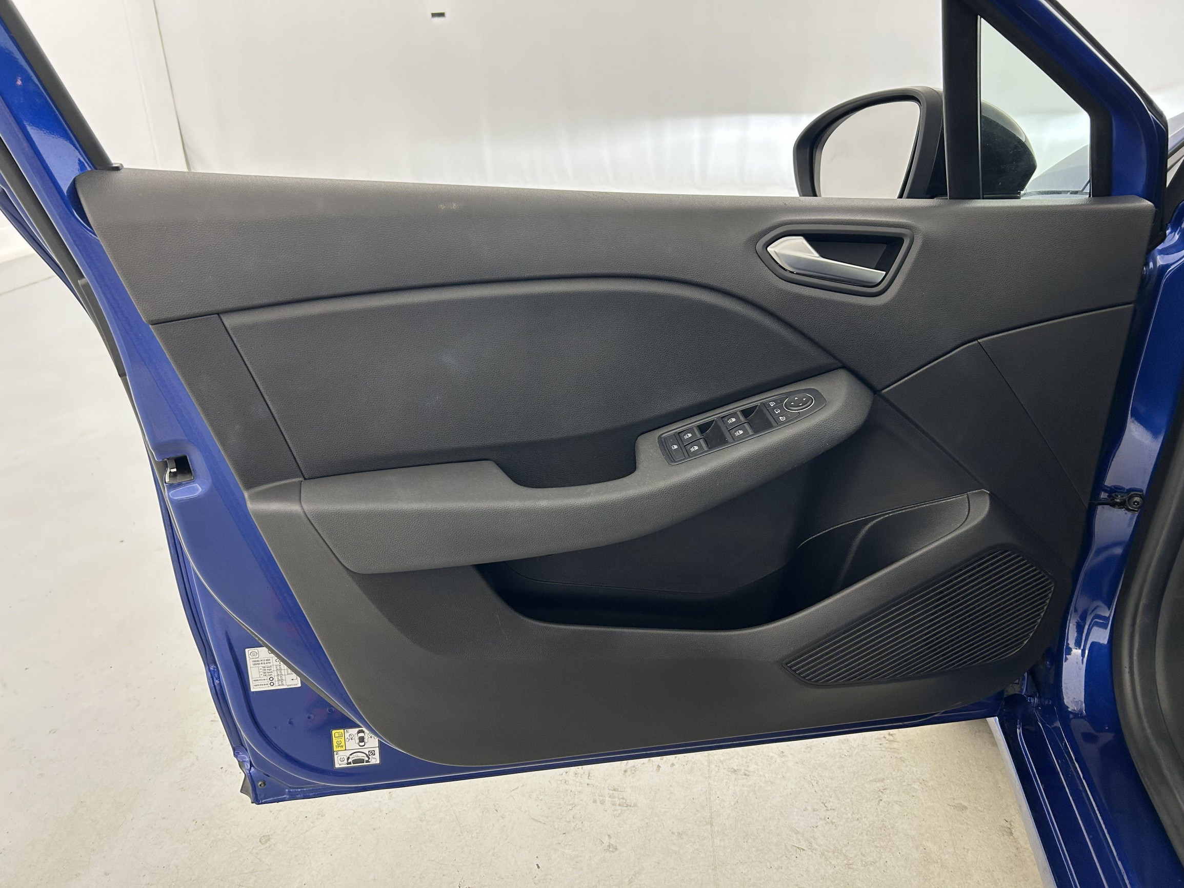 Vente en ligne Renault Clio 5 Clio TCe 90 au prix de 15 990 €