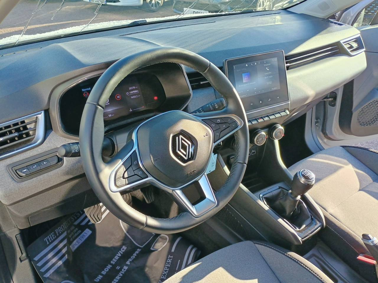 Vente en ligne Renault Clio 5 Clio TCe 90 au prix de 15 590 €