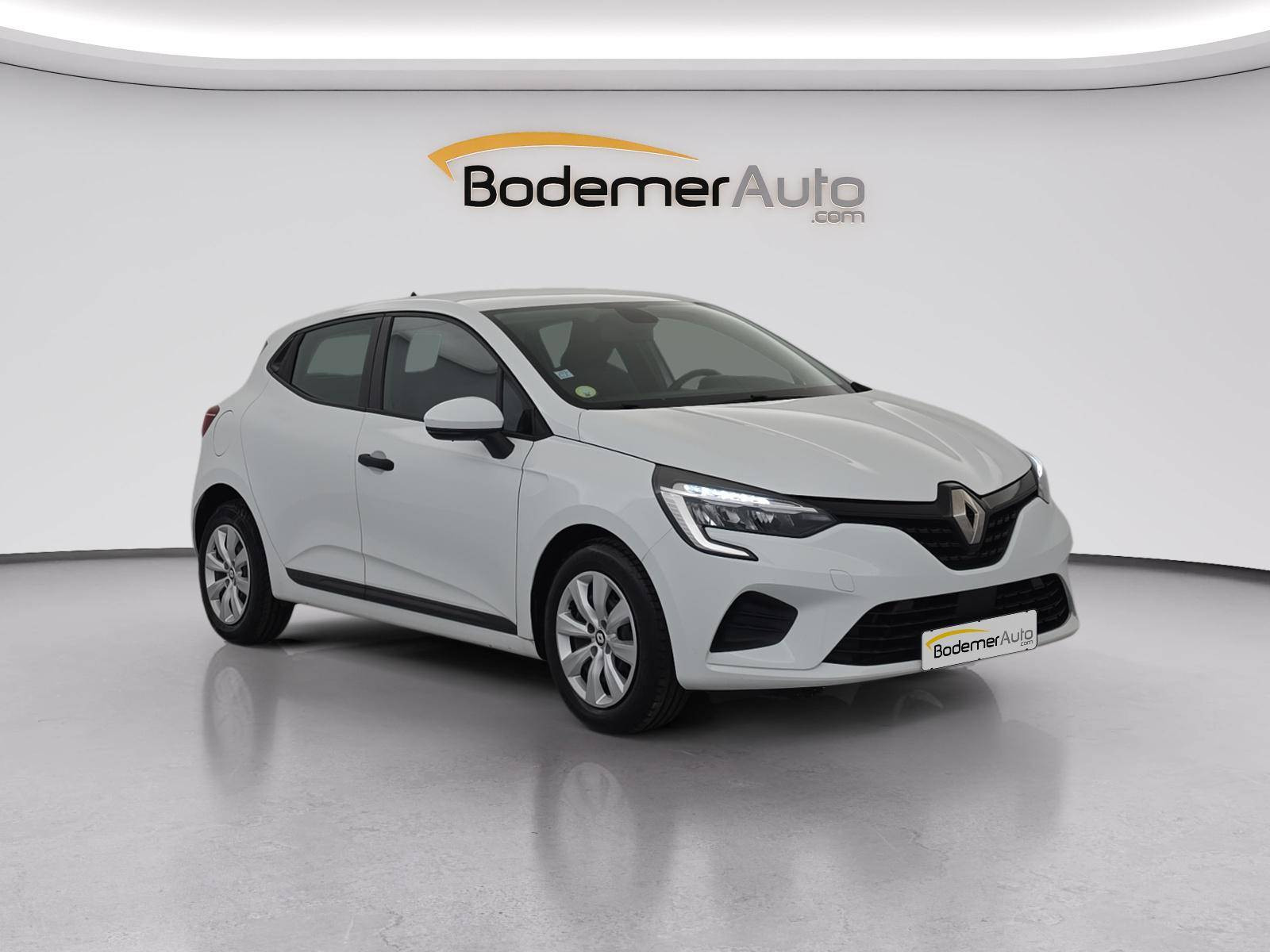 Vente en ligne Renault Clio 5 CLIO SOCIETE BLUE DCI 100 - 21N au prix de 11 990 €