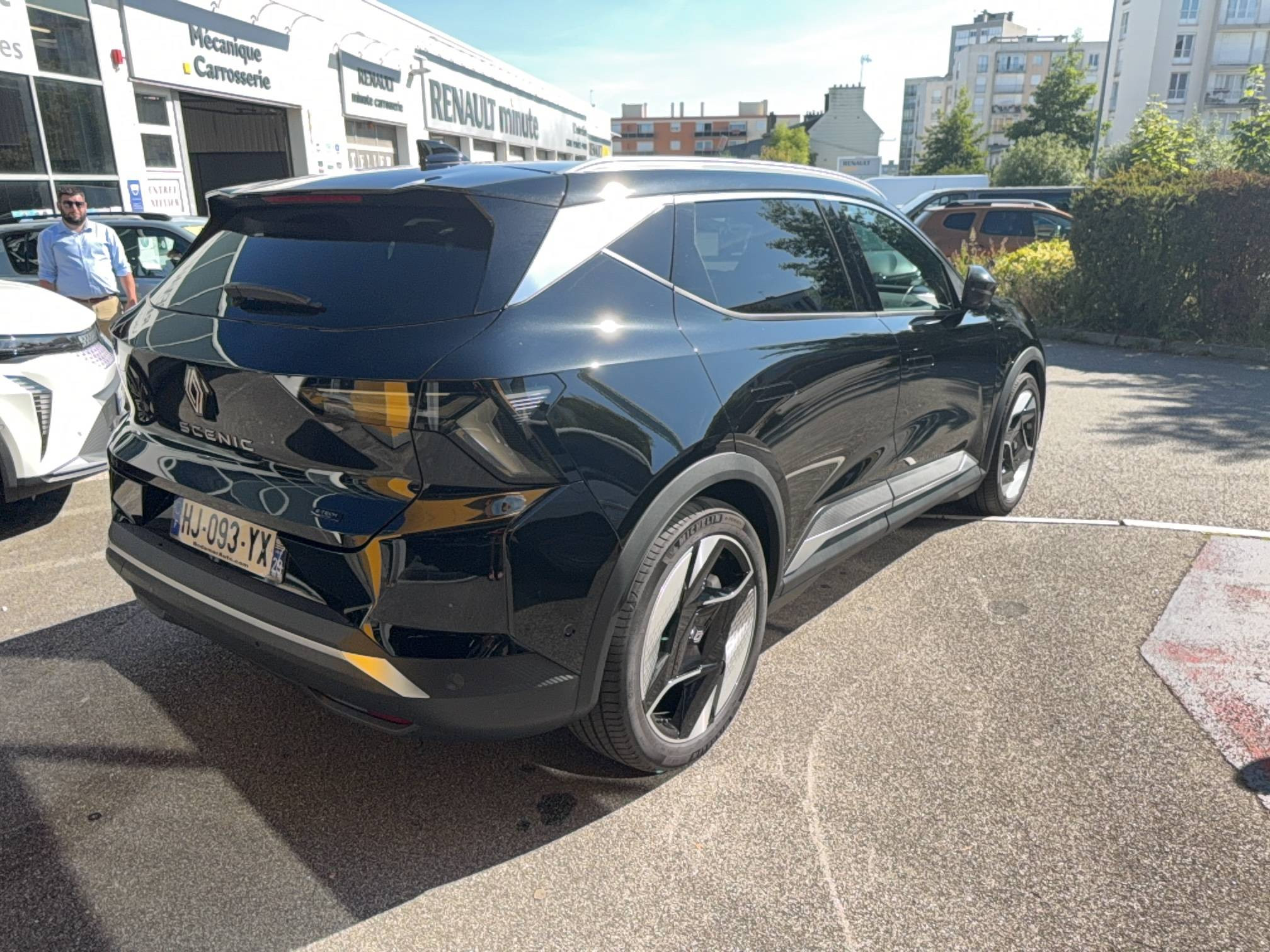 Vente en ligne Renault Scenic E-Tech Scenic E-Tech électrique 220 ch grande autonomie au prix de 50 990 €