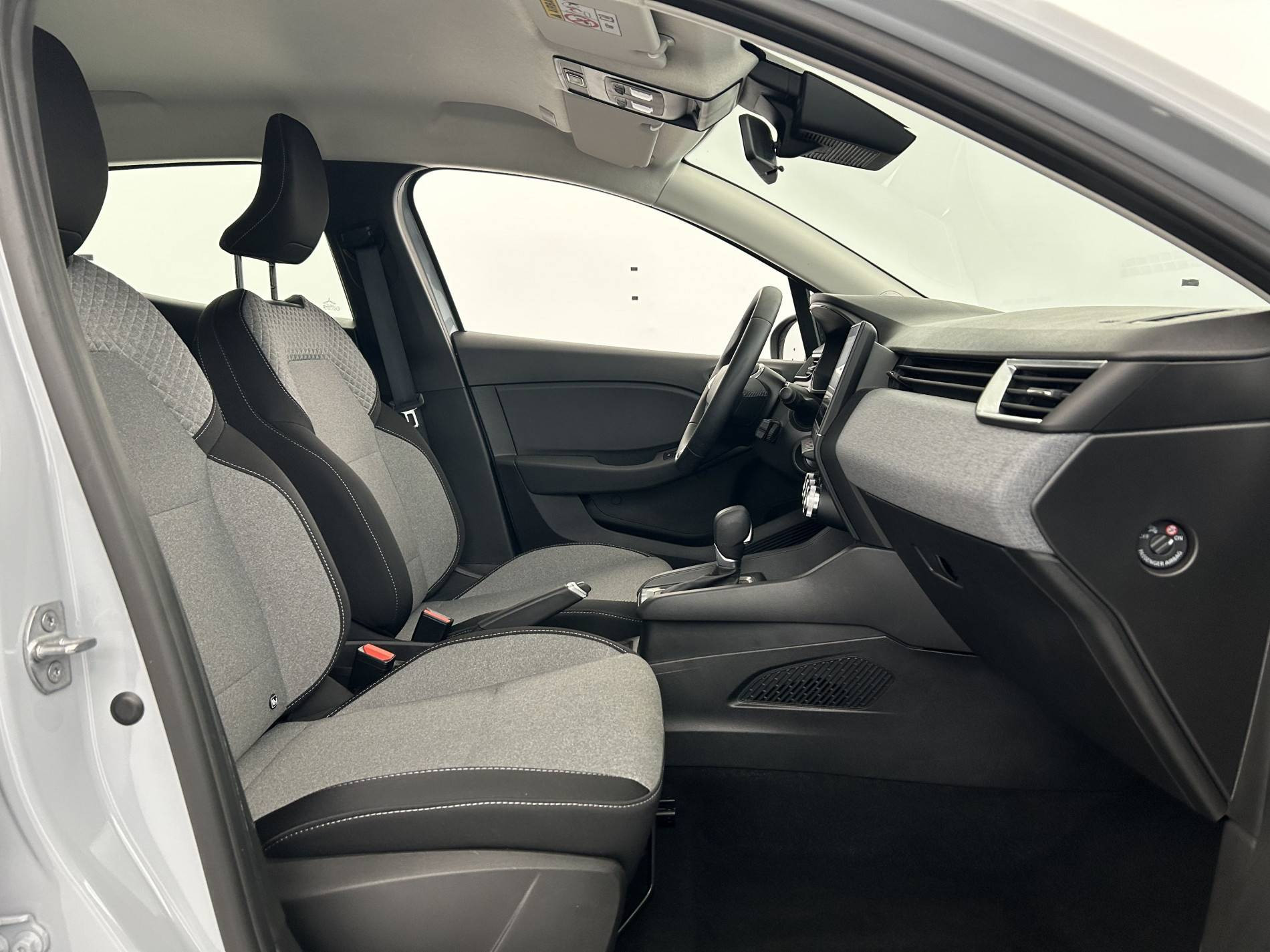 Vente en ligne Renault Clio 5 Clio E-Tech full hybrid 145 ch GSR2 au prix de 19 290 €