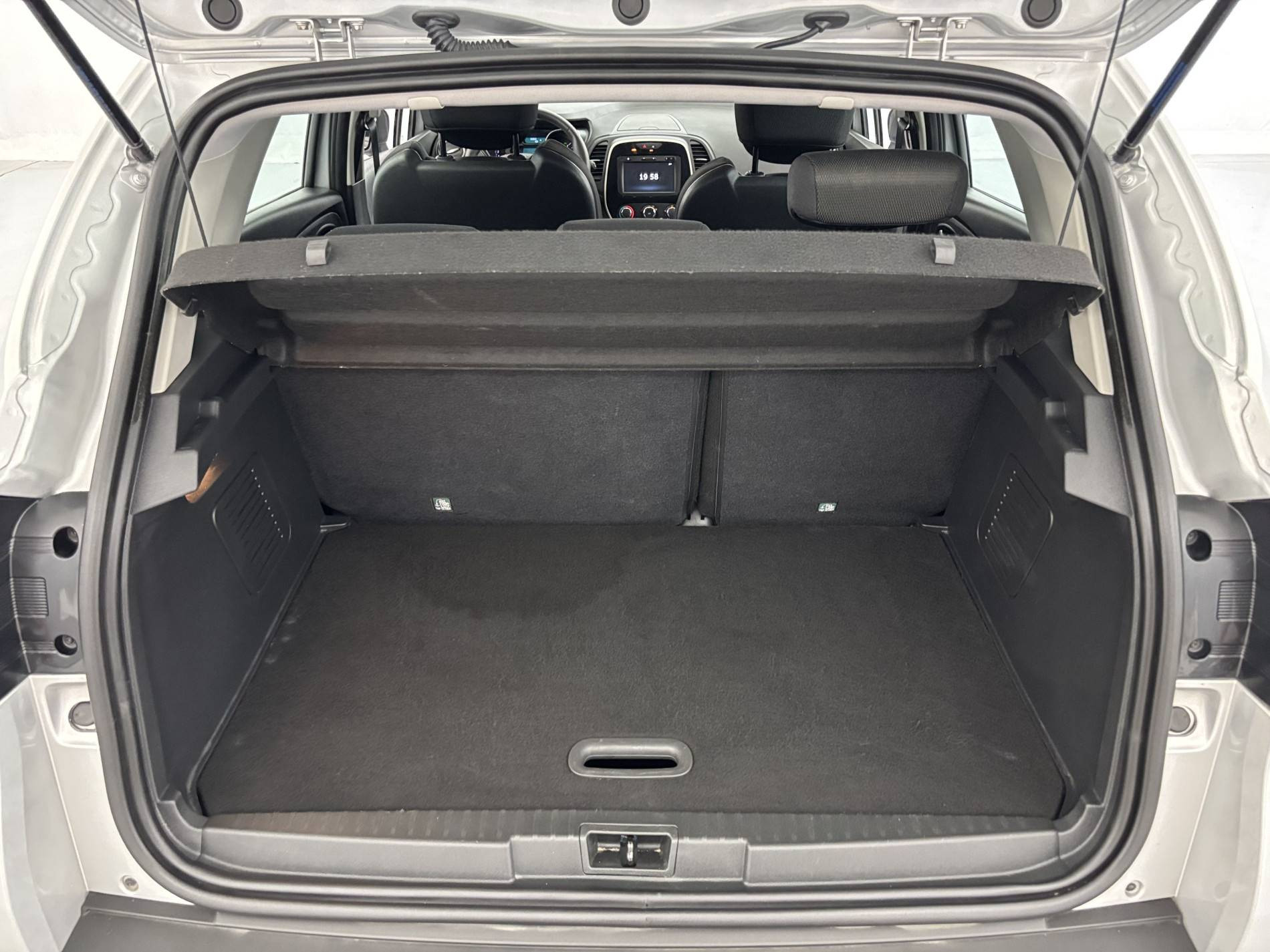 Vente en ligne Renault Captur Captur TCe 90 - 19 au prix de 11 990 €