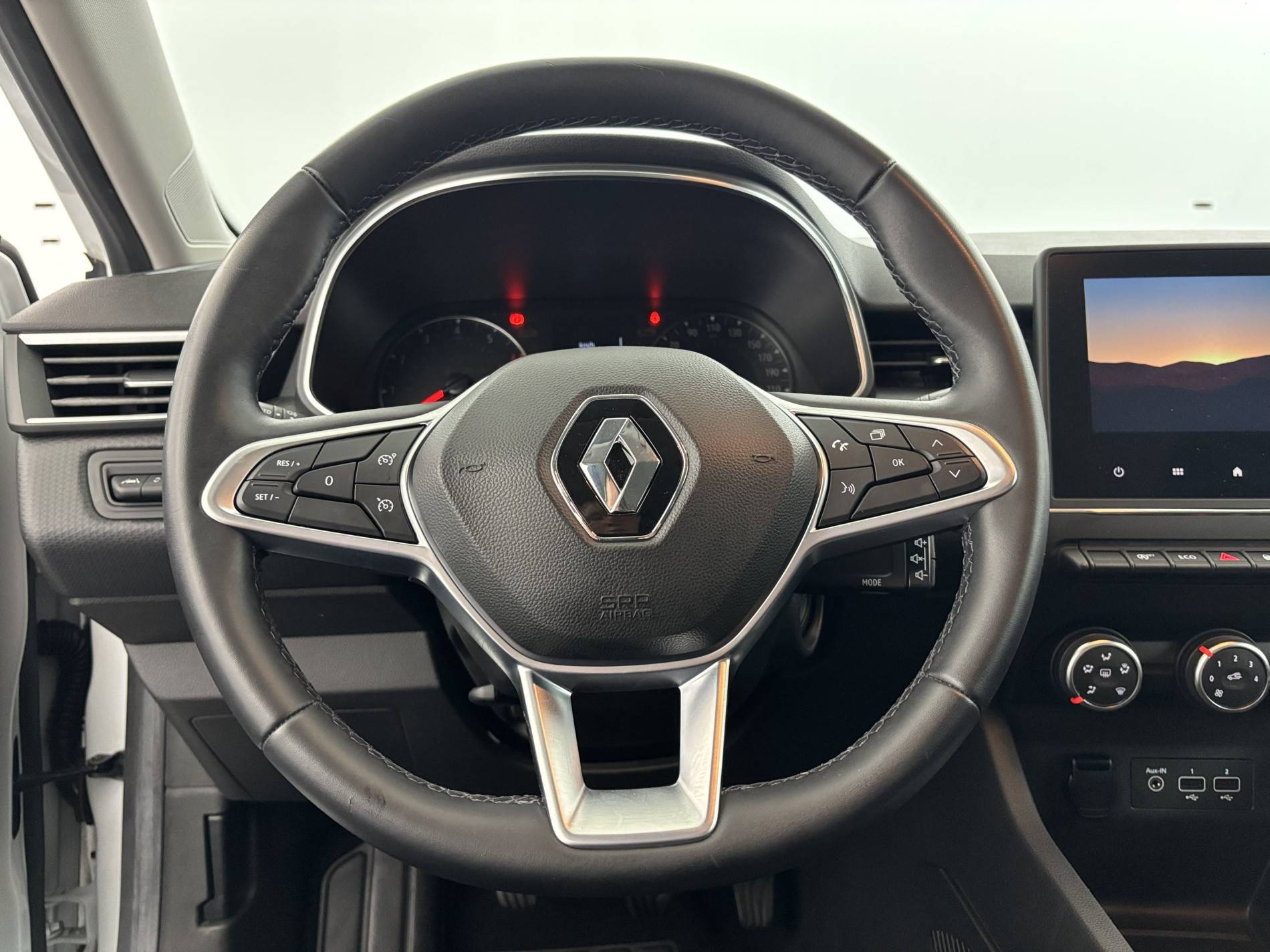Vente en ligne Renault Clio 5 Clio TCe 90 - 21 au prix de 14 290 €