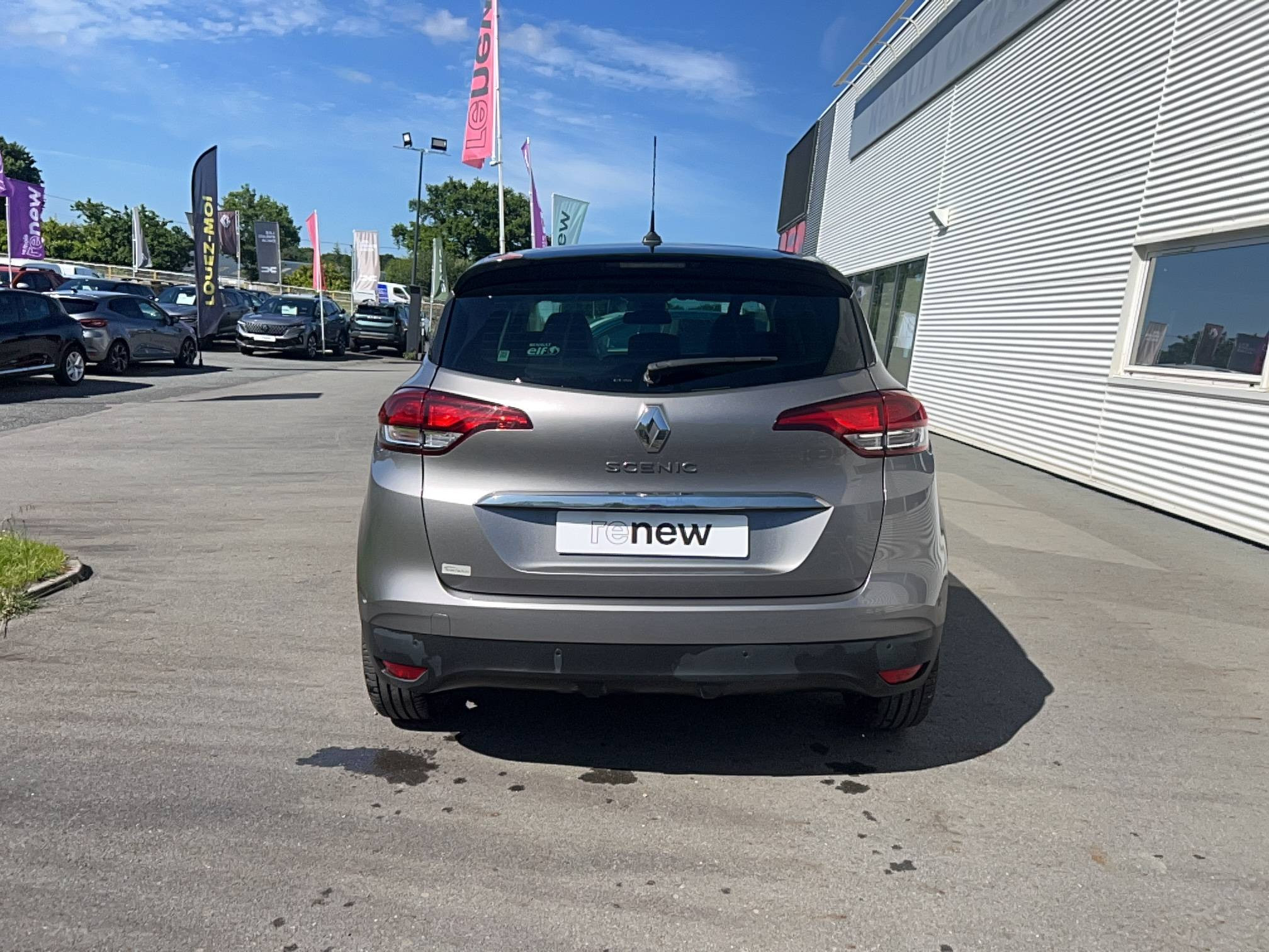 Vente en ligne Renault Scenic 4 Scenic TCe 140 FAP au prix de 15 590 €