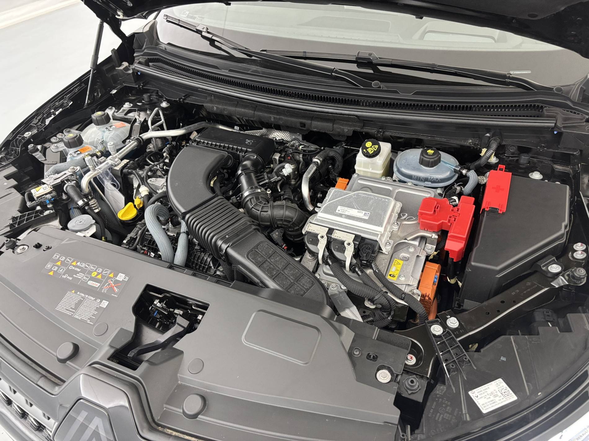 Vente en ligne Renault Espace Espace E-Tech full hybrid 200 GSR2 au prix de 36 791 €