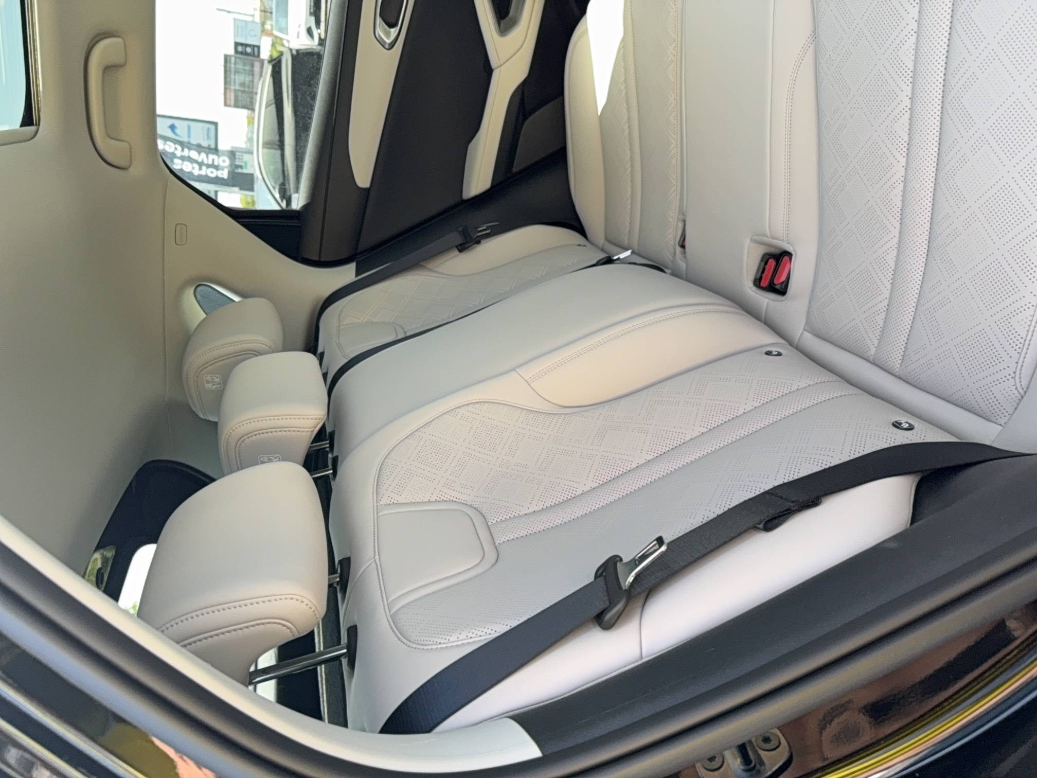 Vente en ligne Byd Atto 2 Atto 2 1.5 DM-i au prix de 29 990 €